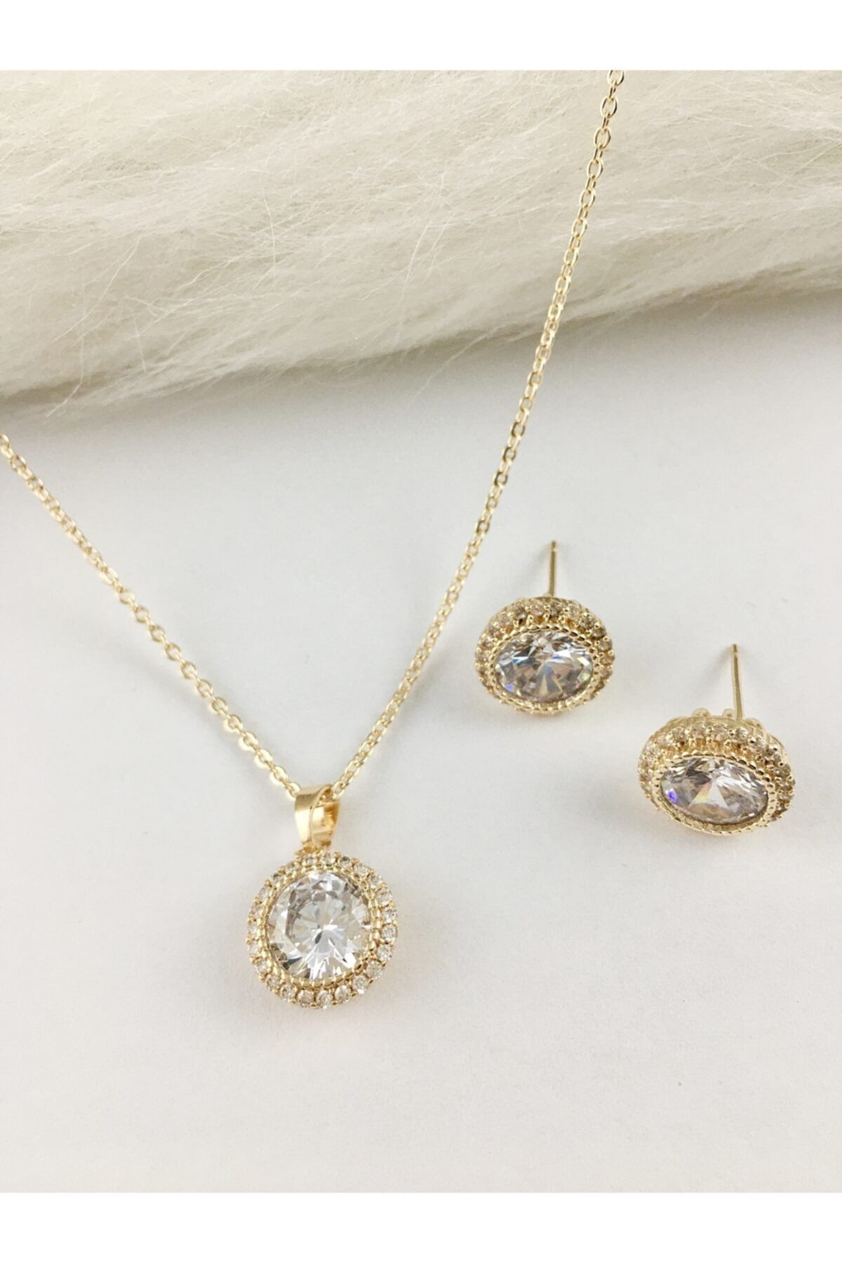 DS DİAMONDSHOP Kadın Kolye Küpe Zirkon Baget Taşlı Set 100