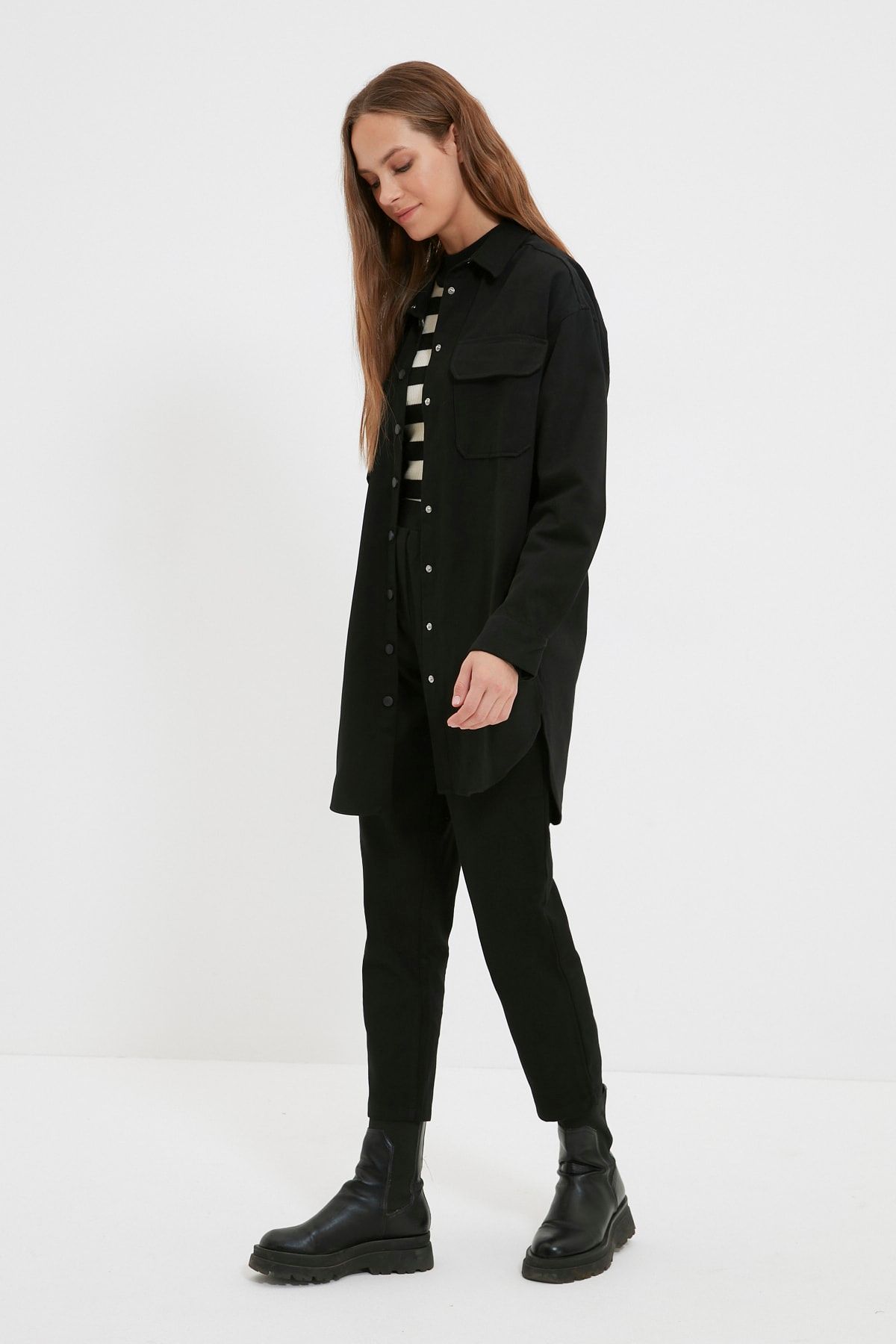 Trendyol Modest Siyah Gömlek Yaka Alt-Üst Takım TCTAW22US0013