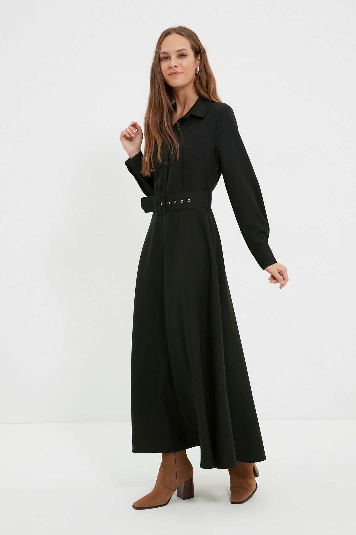 Trendyol Modest Siyah Gömlek Yaka Kemerli Elbise TCTAW22EB0235