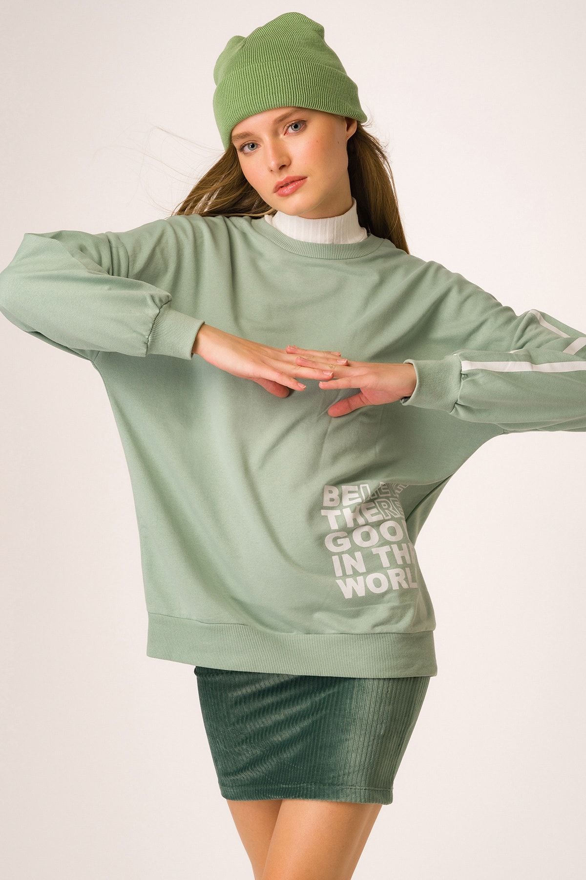 Runever Baskılı Kadın Sweatshirt 9673