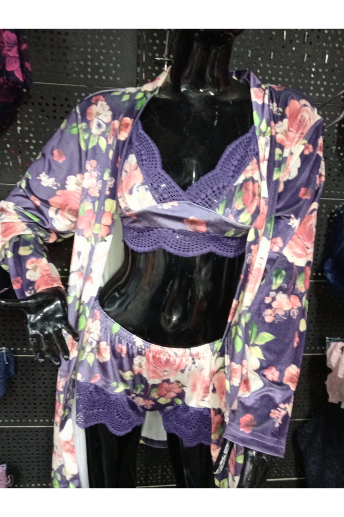 KozaBiat Kadın  Mor Kadife Dantelli Üçlü Sabahlık Takım