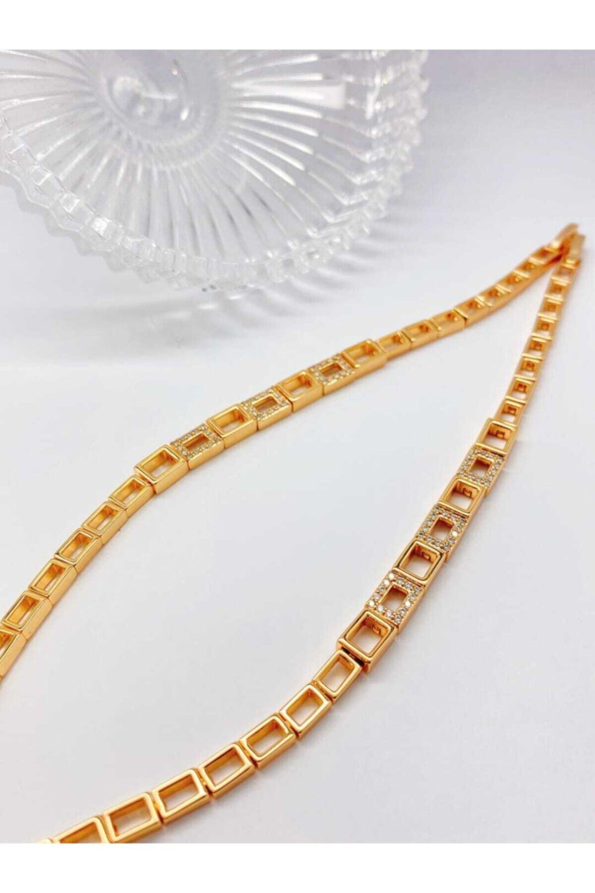 Pretaporter Xuping Kare Taşlı Künye