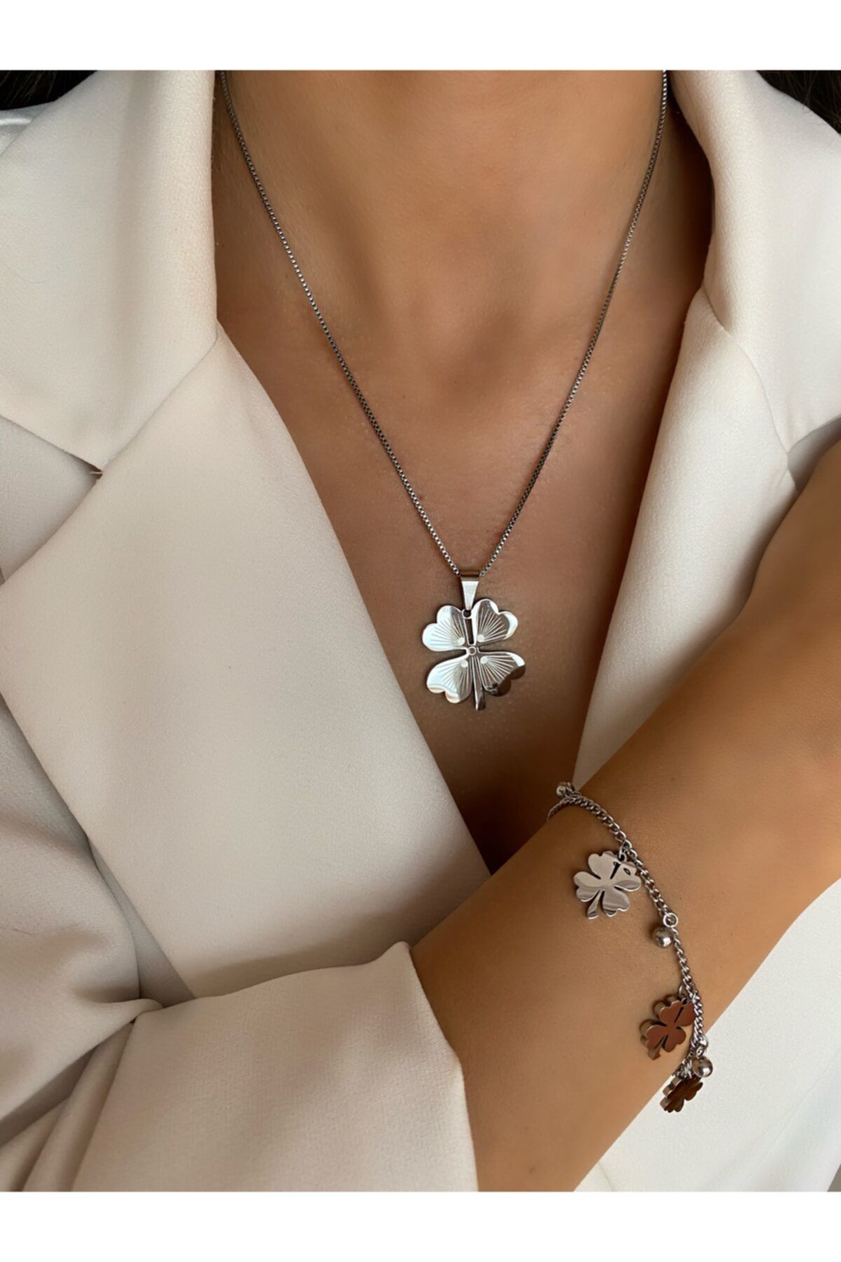 Âlâ Atelier Kararmaz Solmaz Yonca Çelik Bileklik Gümüş