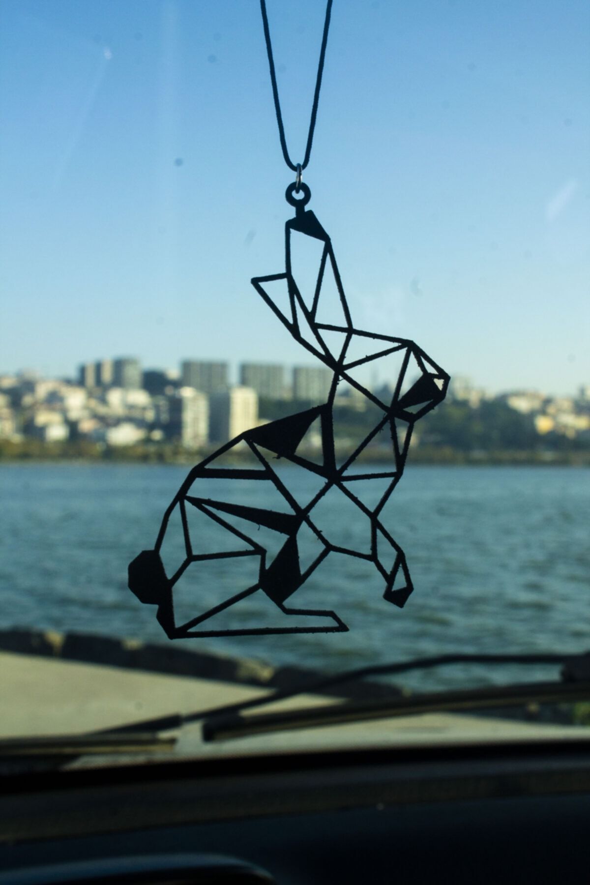 OKURHIRDAVAT Metal Geometrik Tavşan Araba Süsü Metal Araç İçi Dikiz Aynası Süsü Dekorasyon
