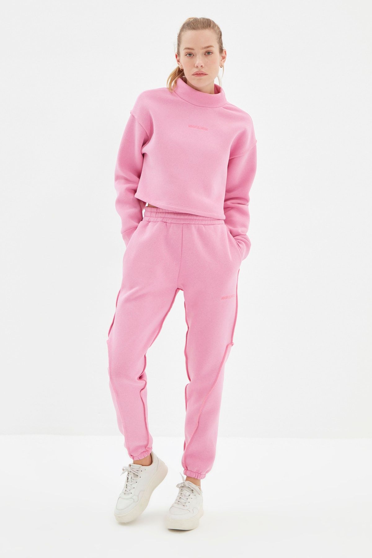 TRENDYOLMİLLA Pembe Dikiş Detaylı Loose Jogger Spor Şardonlu Eşofman Altı TWOAW22EA0629