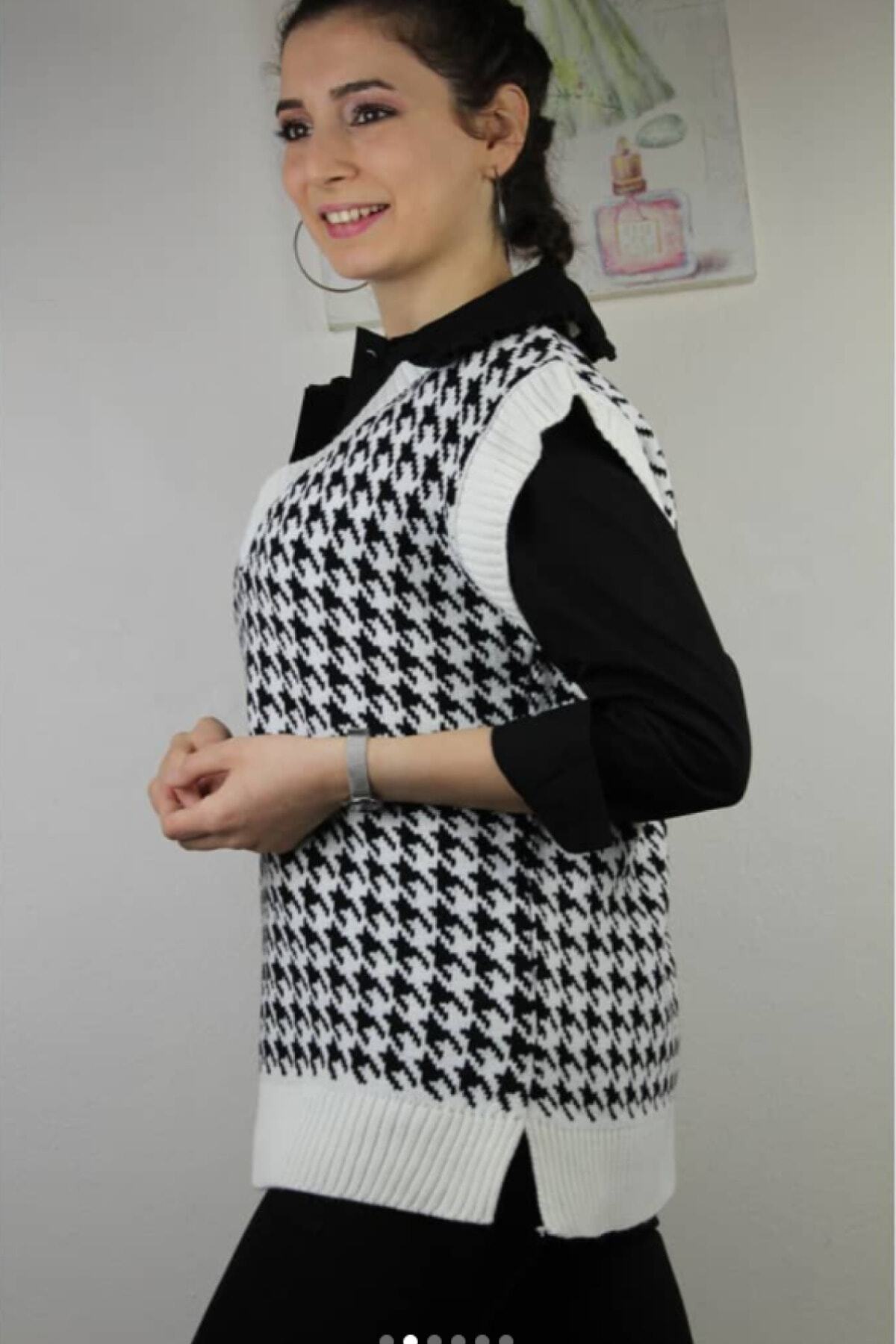 Limiteds V Yaka Kazayağı Desenli Süveter