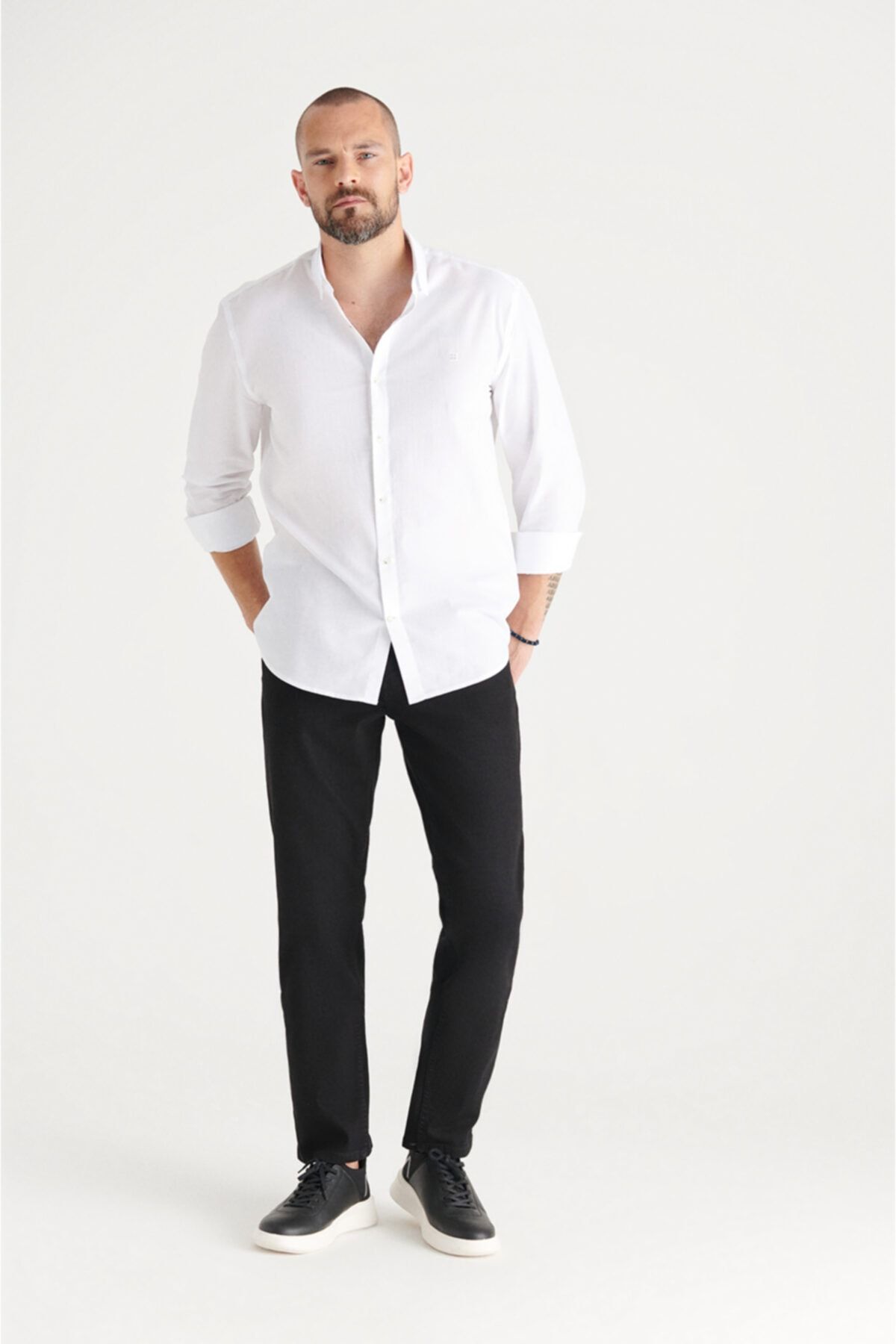 Avva Erkek Siyah Regular Fit Jean Pantolon E003514
