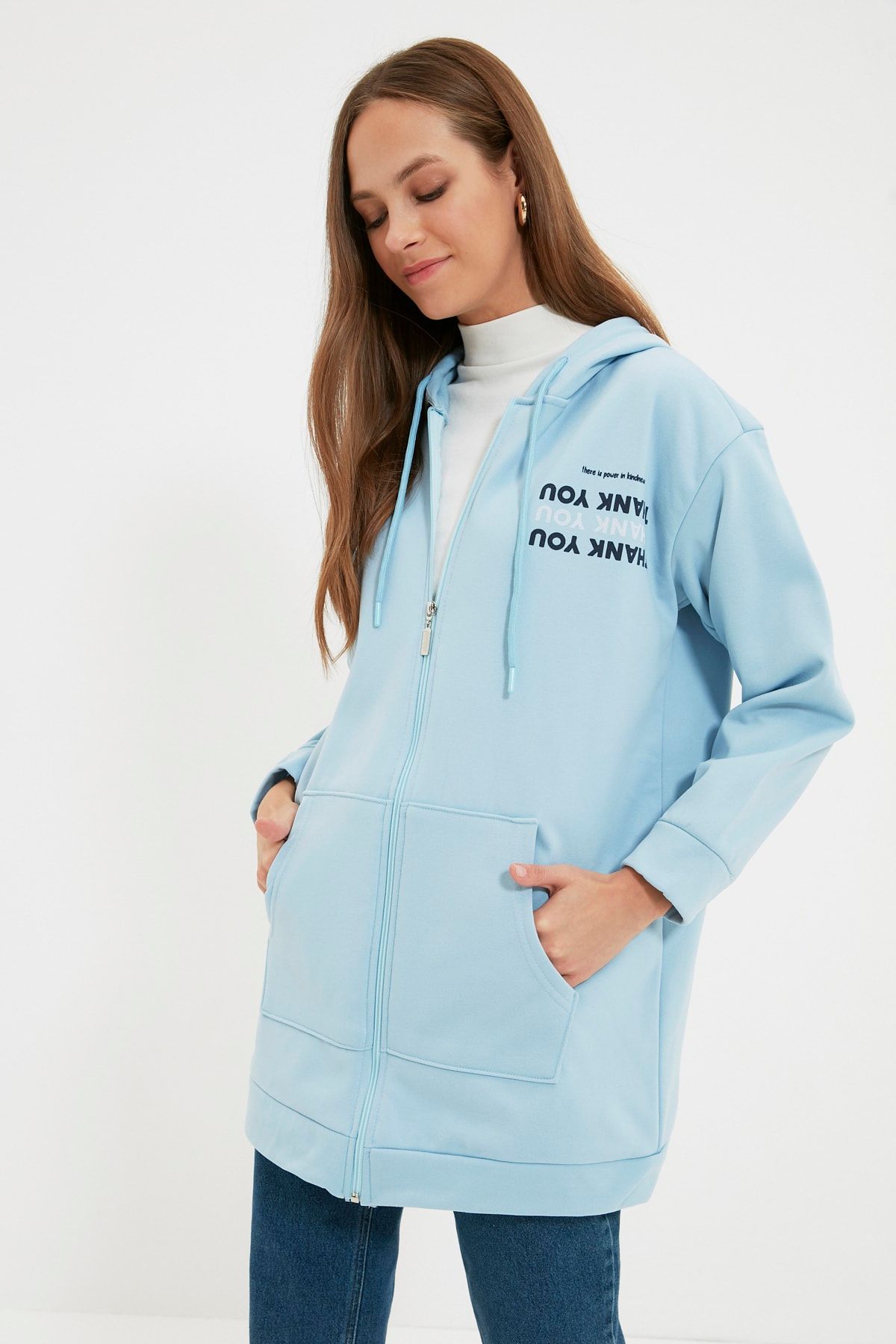 Trendyol Modest Mavi Kapüşonlu Baskılı İçi Tüylü  Örme Sweatshirt TCTAW22TW0278