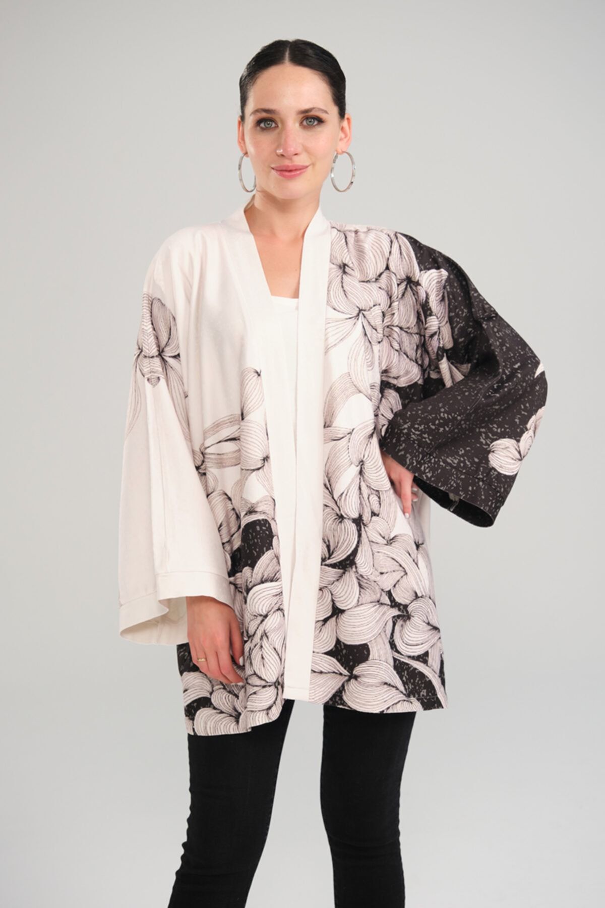Ladida Ahenk Desenli Kısa Kimono