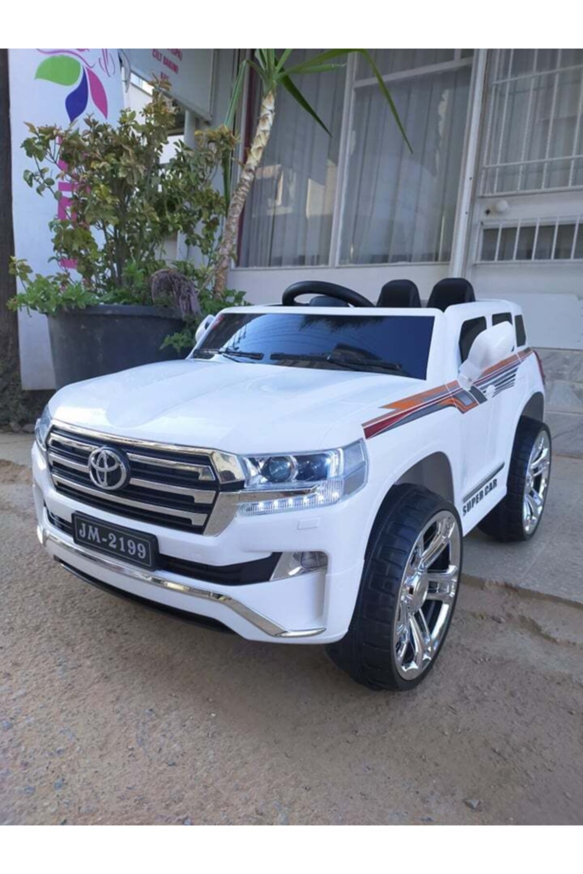 SUATESÇOCUKOTOGALERİSİ Toyota Land Cruiser Kumandalı Yeni Nesil
