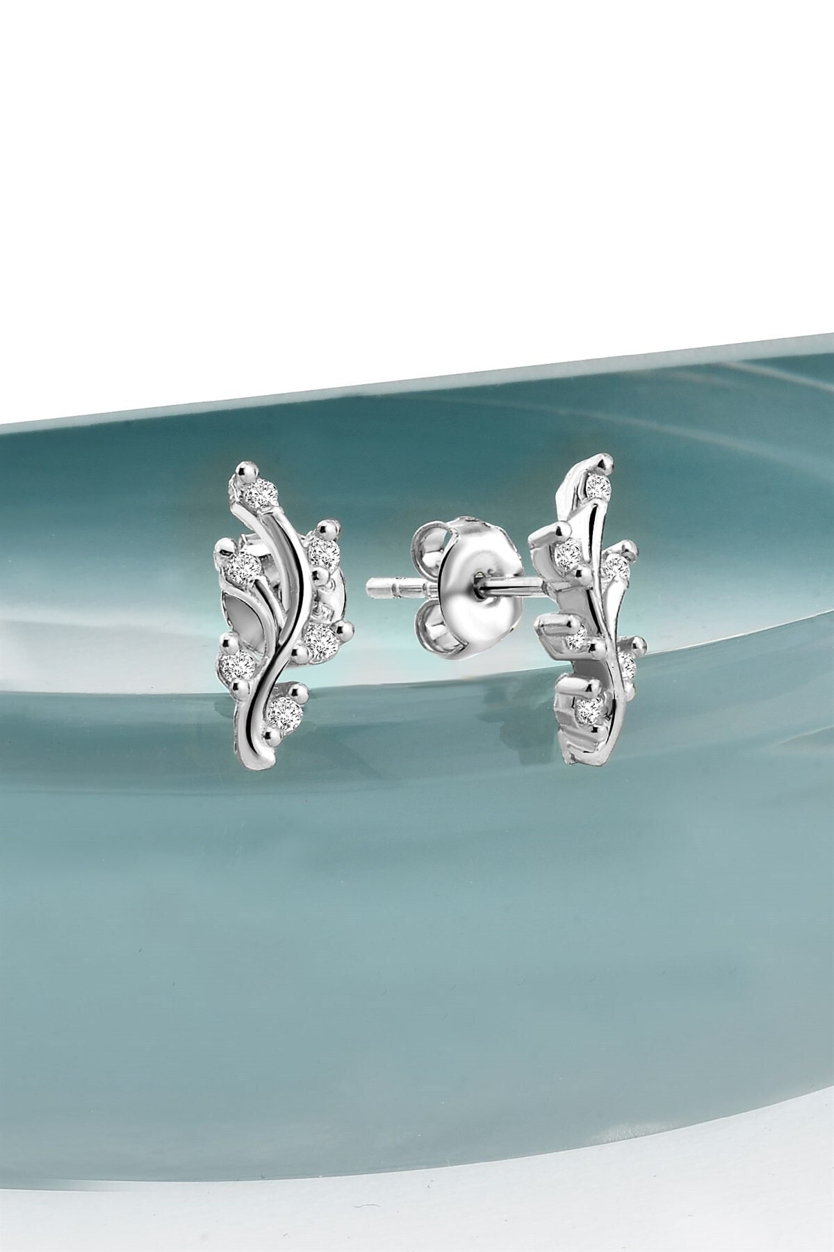 jelux silver Minimalist Zirkon Taşlı Dal Model Çivili Gümüş Küpe