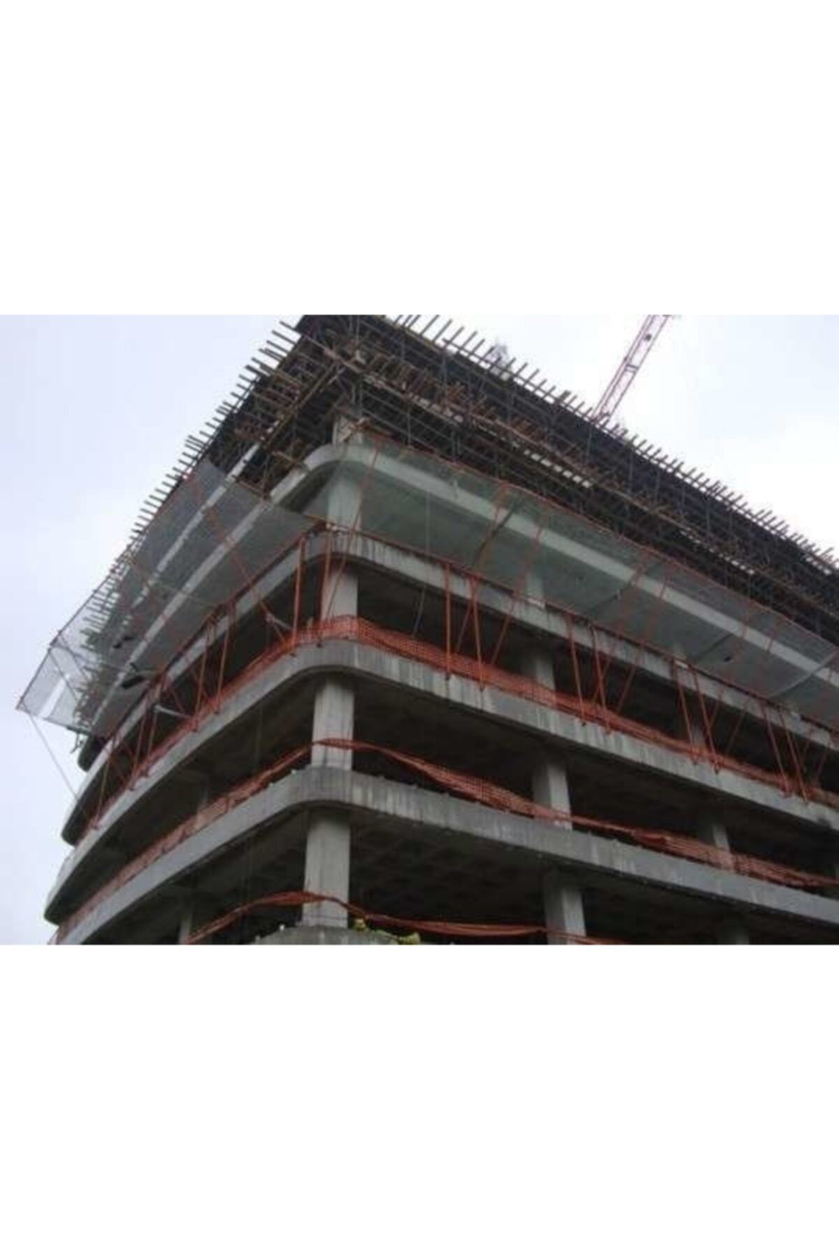 Balıkmarketim Inşaat Güvenlik Filesi 6mm Ip Kalınlığı 5x5cm Göz Aralığı Kenarları Overloklu 8 Metre-3,5 Metre