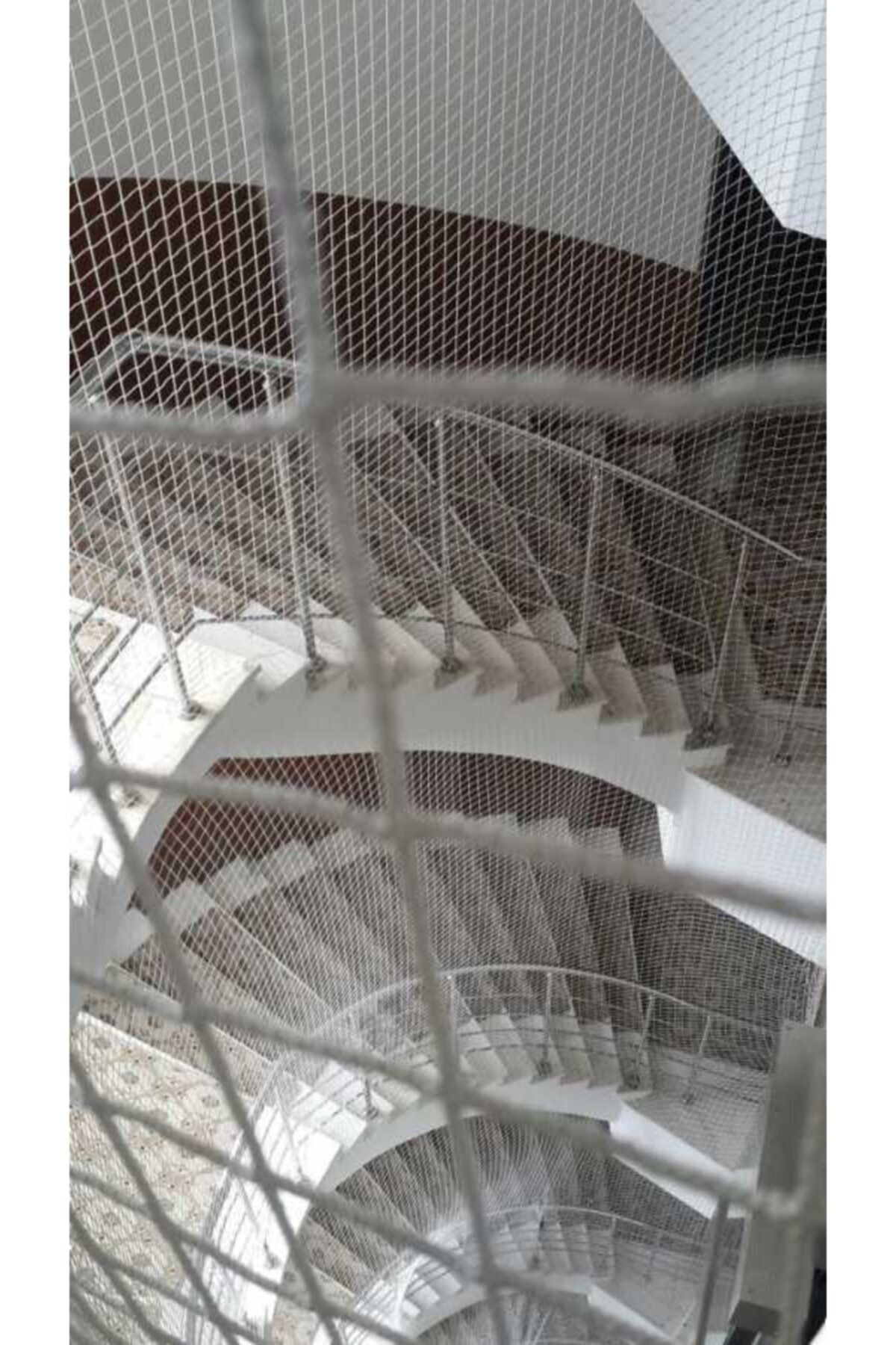 Balıkmarketim Okul Merdiven Güvenlik Filesi 4 Mm Kalınlık 10x10 Cm Göz Genişliği 15 Metre-8 Metre