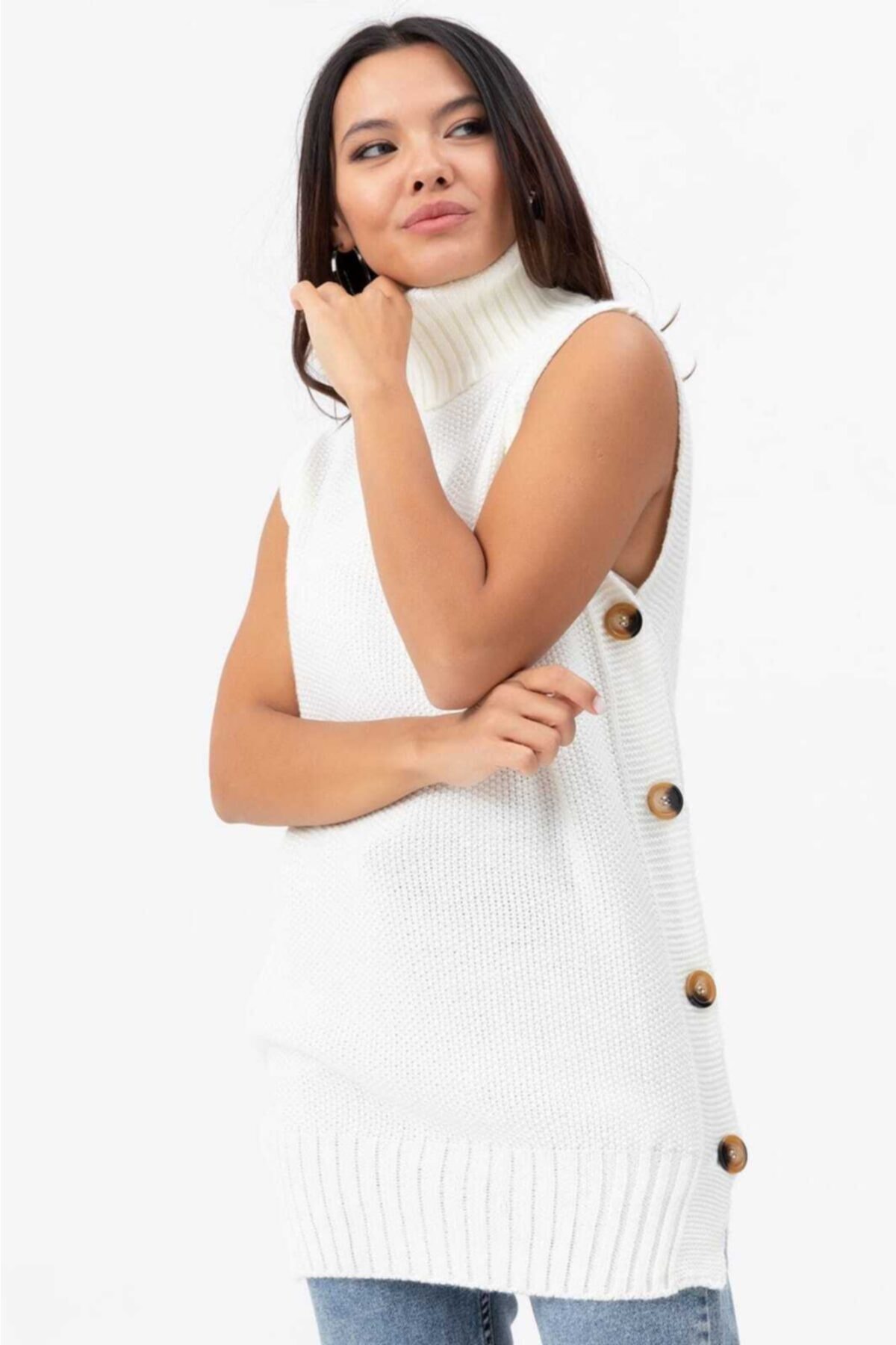 Freeista Ebru Yandan Düğmeli Süveter 035191021060734