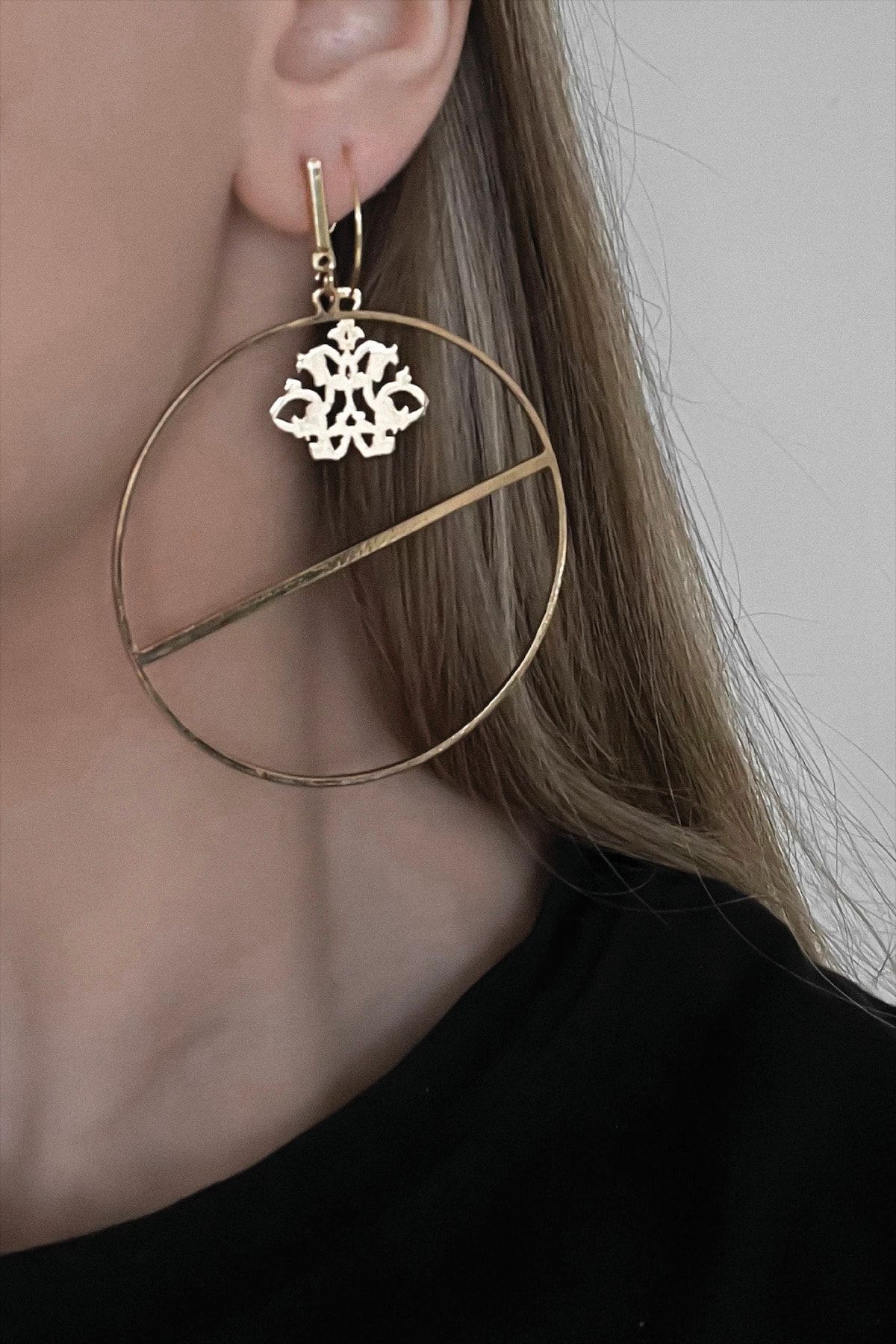 EdaBaysak Circle Gold Tek Küpe Altın
