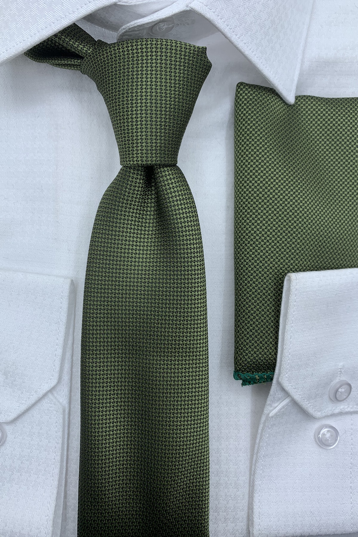 Quesste Accessory Yeşil Armür Desenli Kravat Mendil Kutulu Set