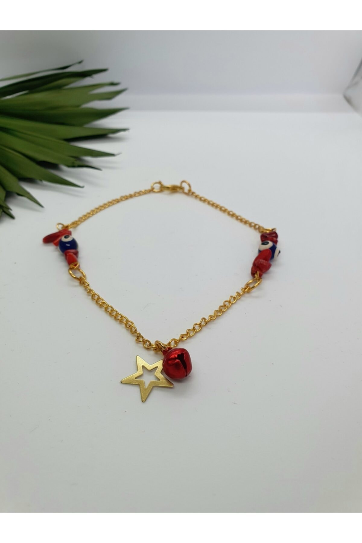 Loyal Friend Store Kırmızı Taşlı Nazar Boncuklu Zilli Kedi Kolyesi