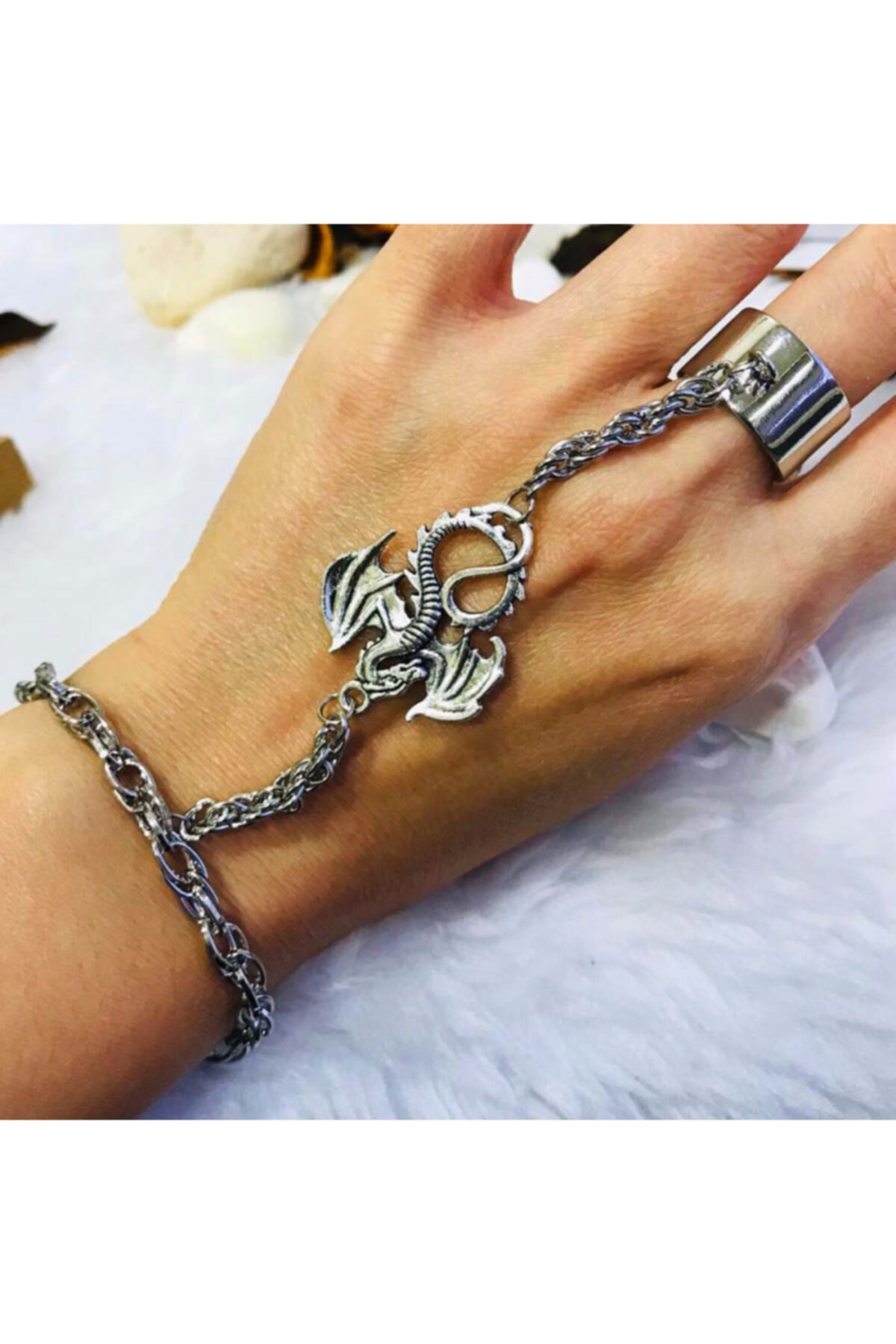 Köstebek Dragon Zincir Bileklikli Yüzük