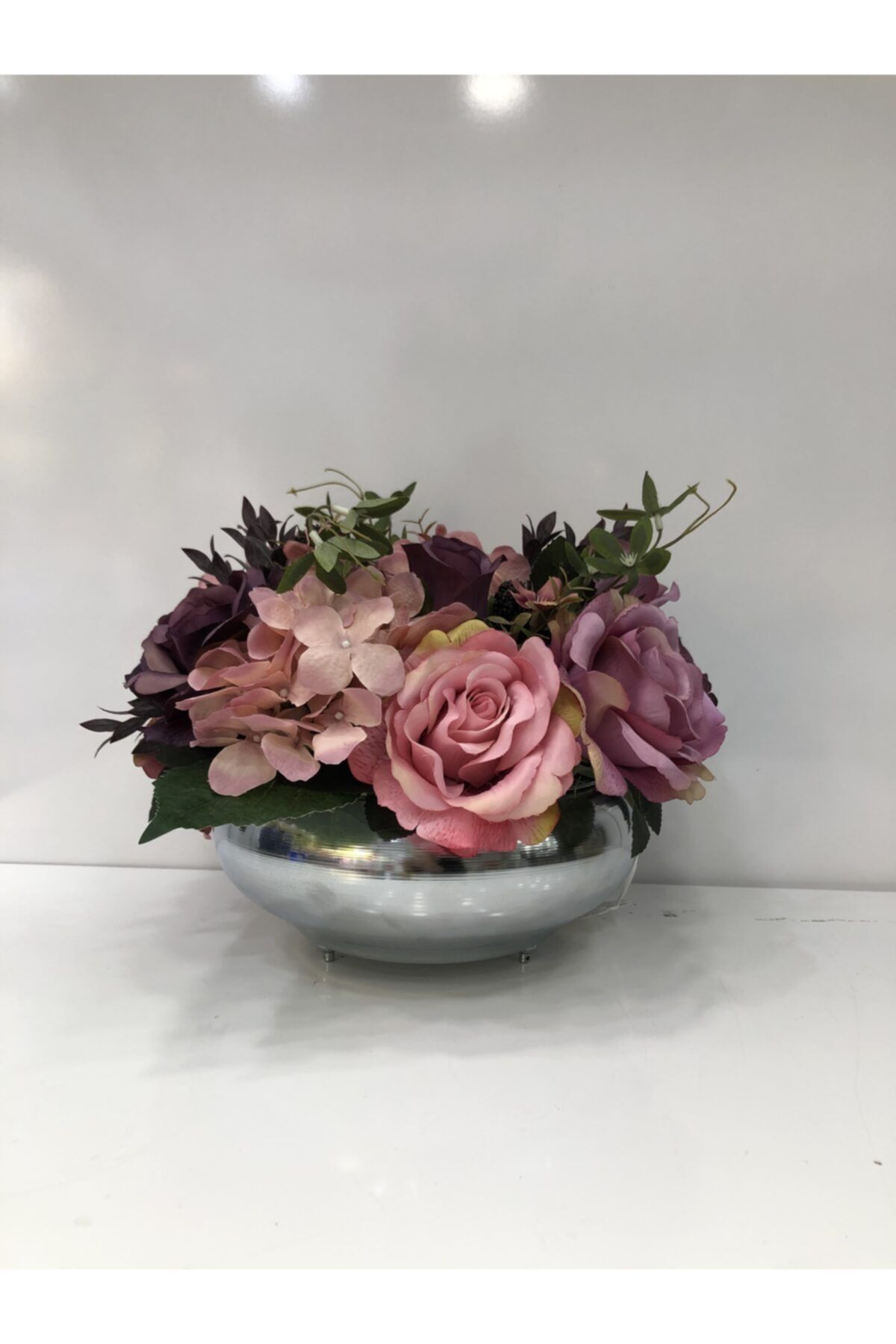 Homes&Flowers Yapay Çiçek Aranjmanı Metal Gümüş Vazoda Özel Tasarım