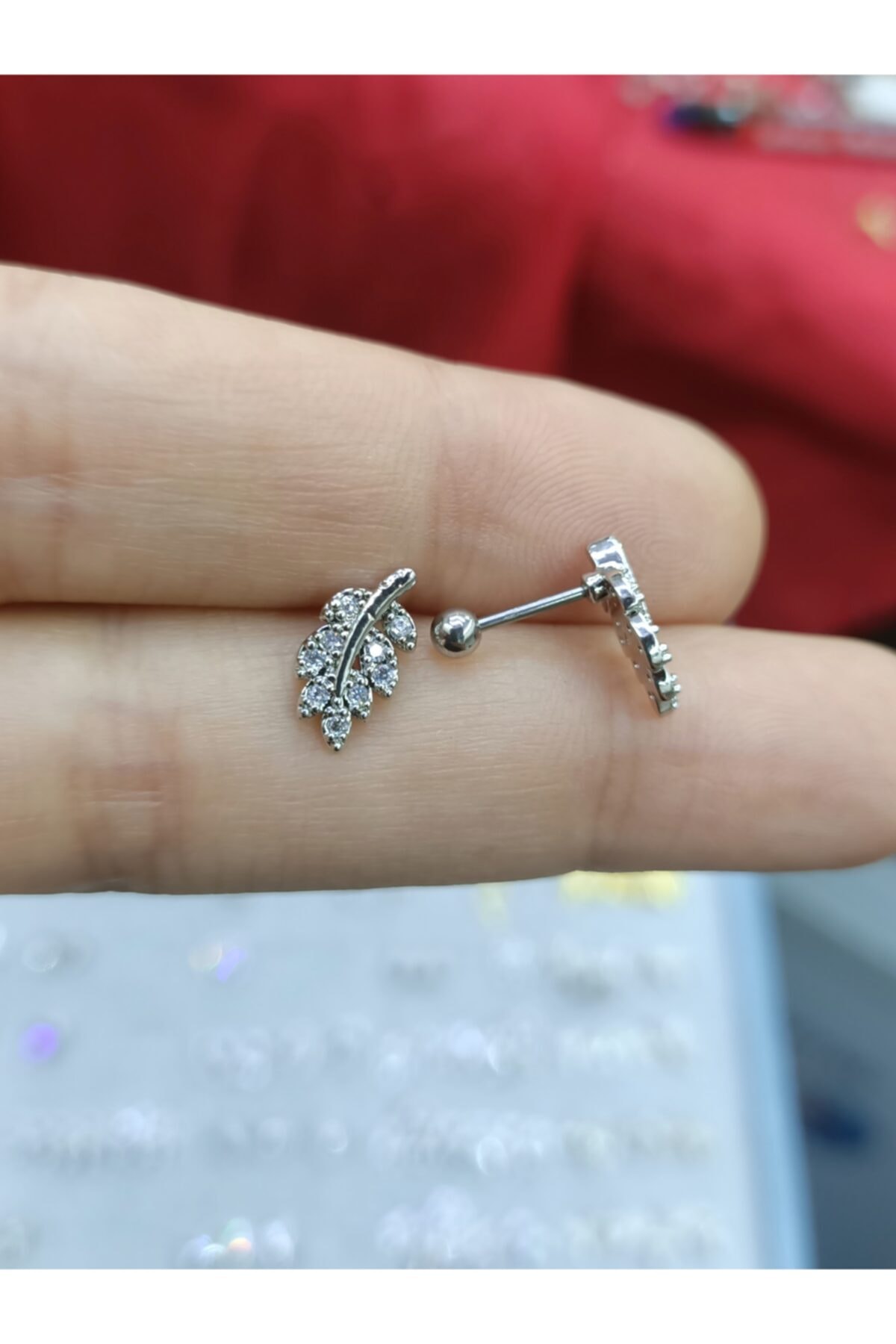 Arescollection Cerrahi Çelik Gümüş Renk Yaprak Tragus Helix Kıkırdak Piercingi