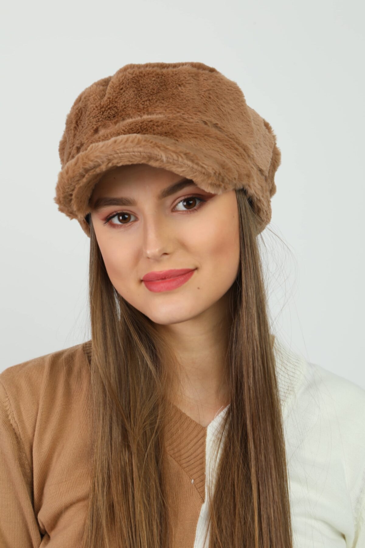 BALIENTE Kahve Yumuşak Dokulu Peluş Kasket Kadın Şapka