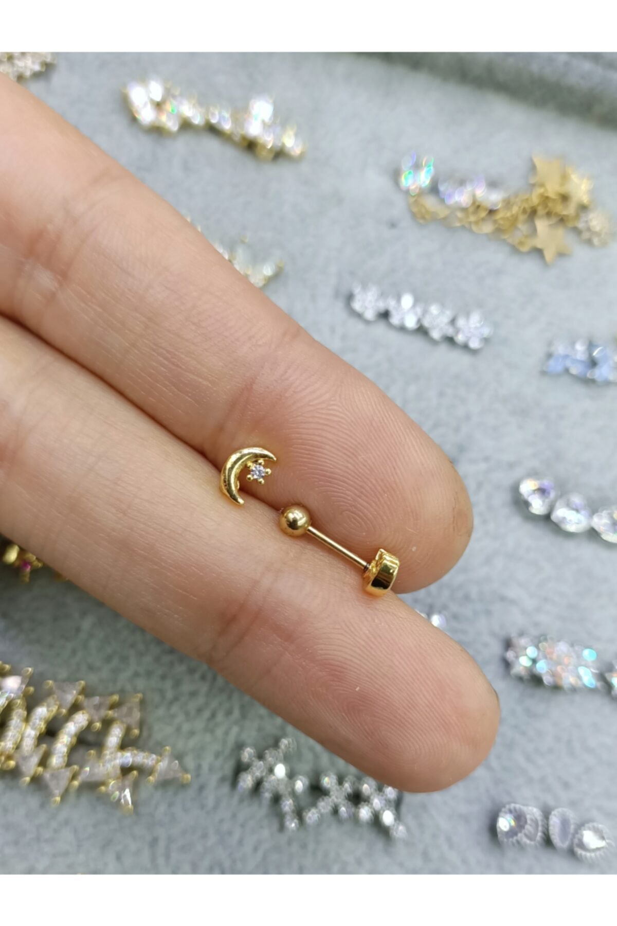 Arescollection Cerrahi Çelik Minimal Gold Renk Ay Tragus Piercingi
