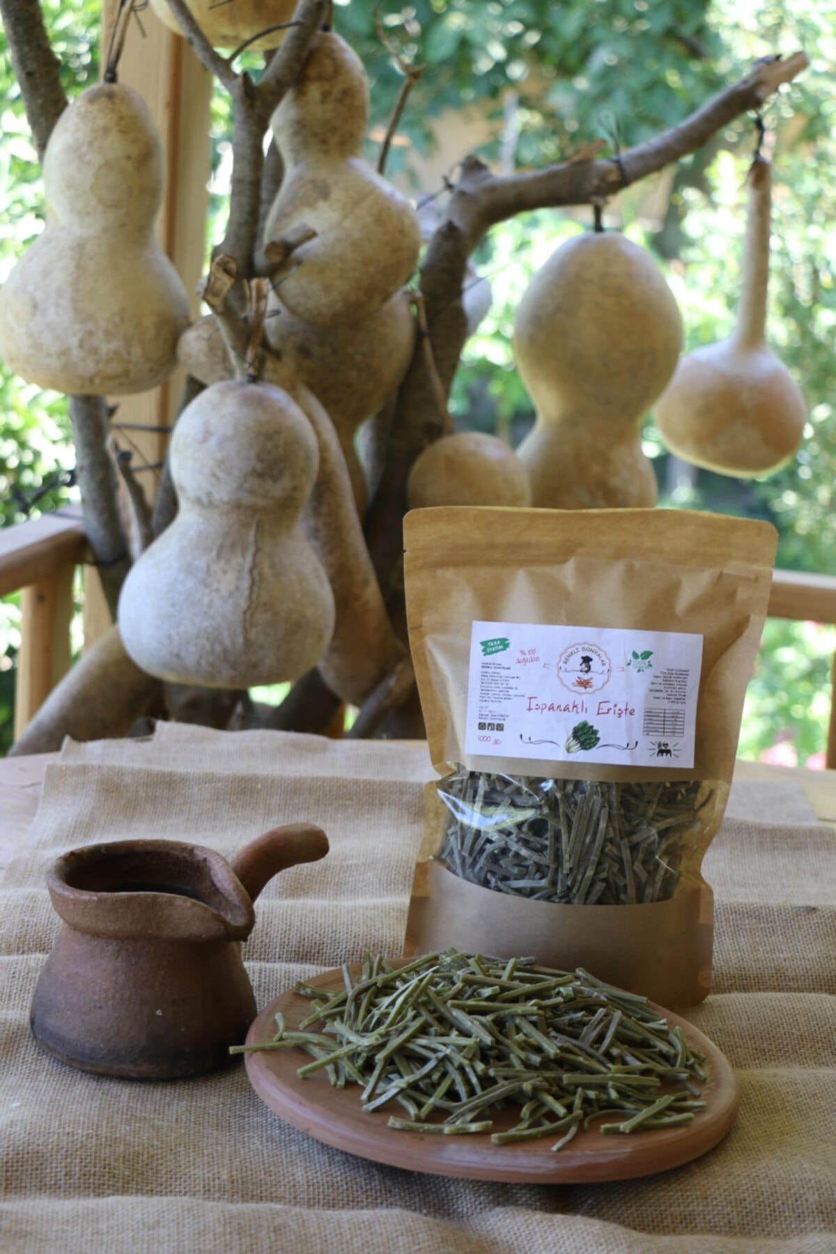 Renkli Dünyalar Ispanaklı Erişte 1000gr. Organik Ev Yapımı Yeni Mahsül Doğal Makarna - Rde00039