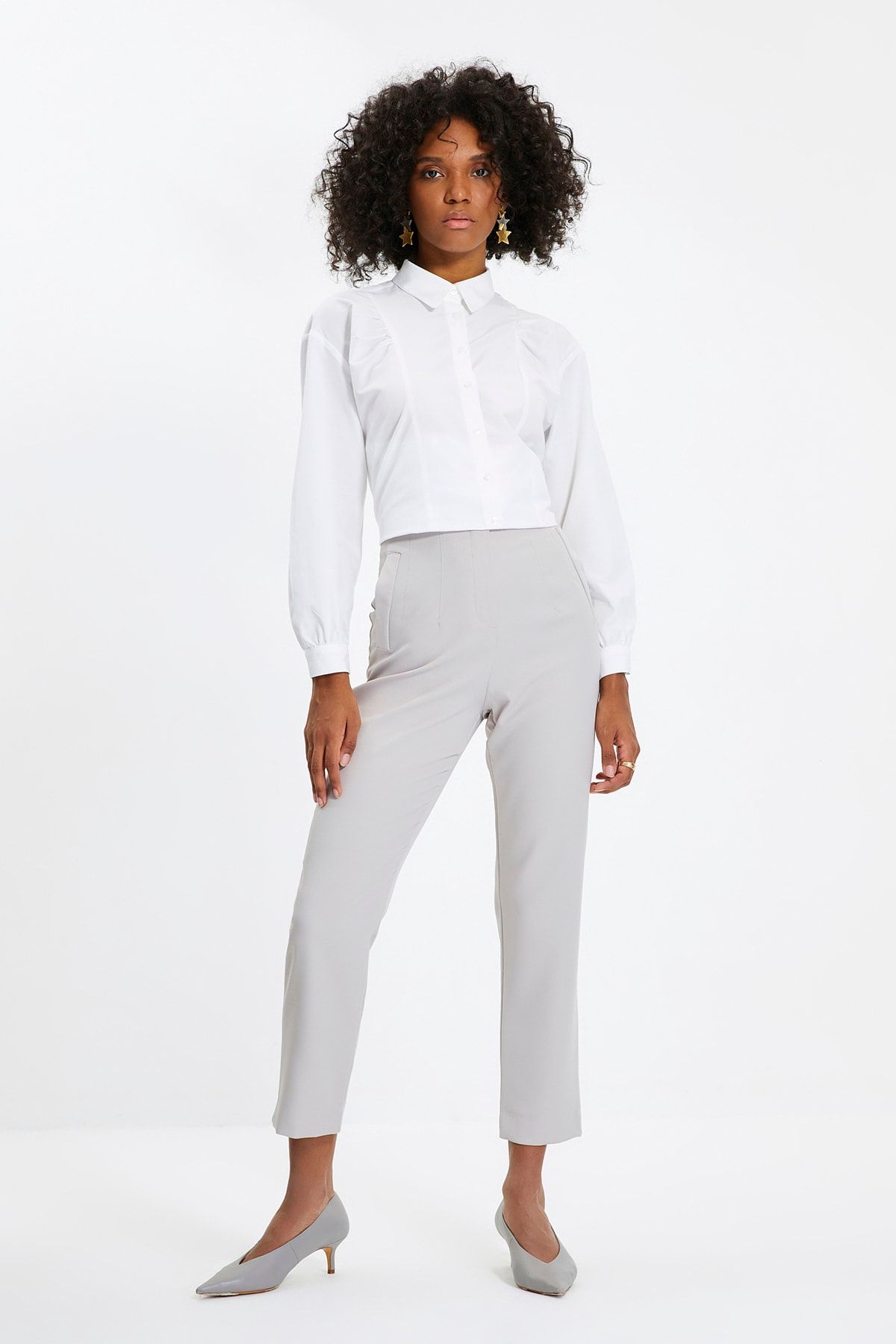 TRENDYOLMİLLA Gri Basic Pantolon TWOSS20PL0515