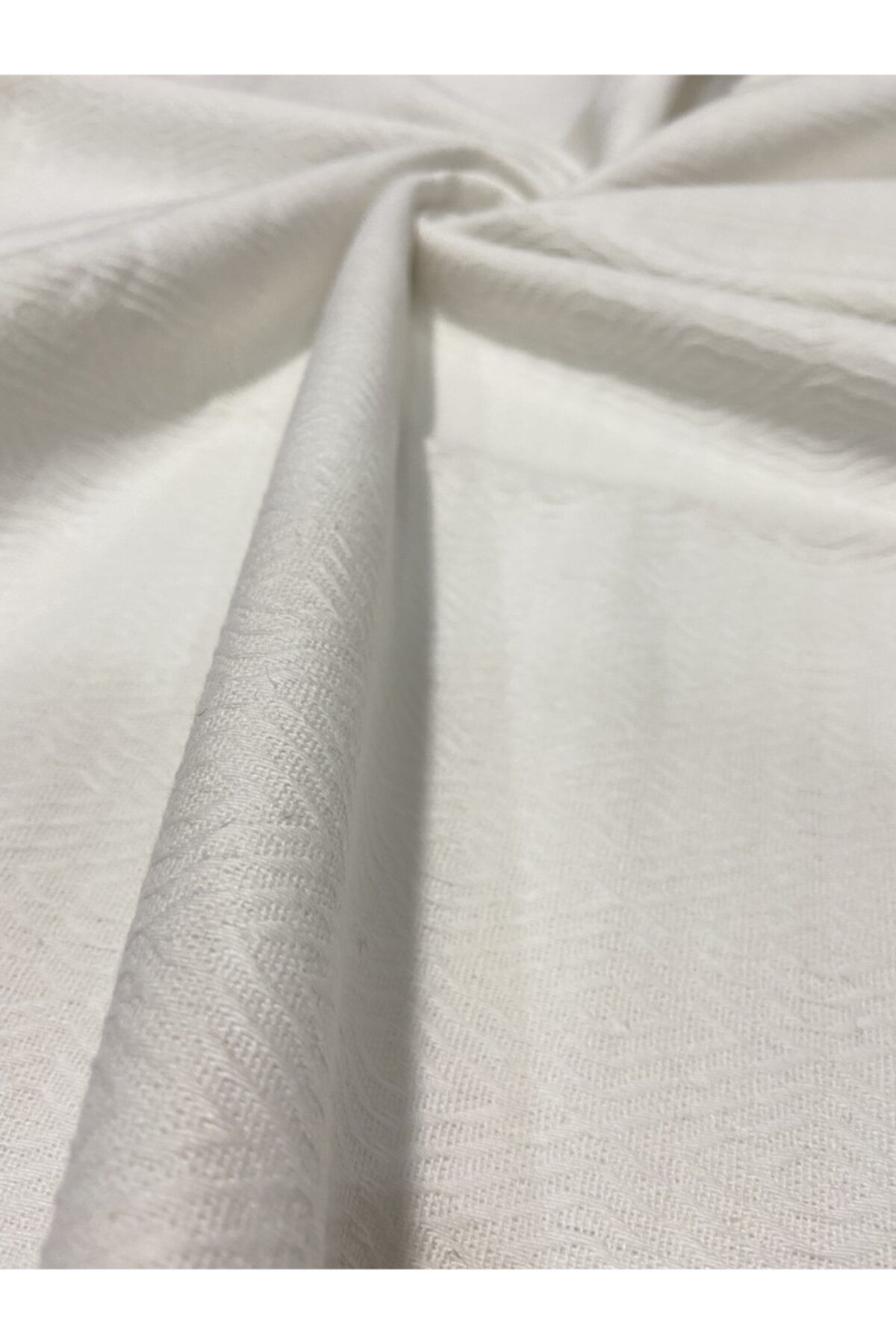 Kumaşım Kabartma Desenli Pike Kumaş(ENİ 240 CM)