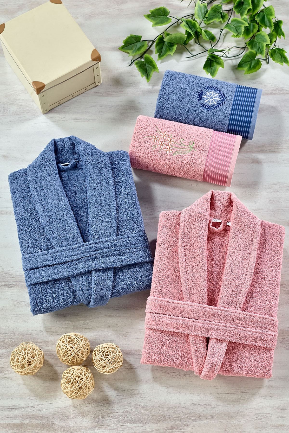 Alchome Tekstil Havlulu Bornoz 4'lü Set %100 Pamuklu- Pembe/lacivert