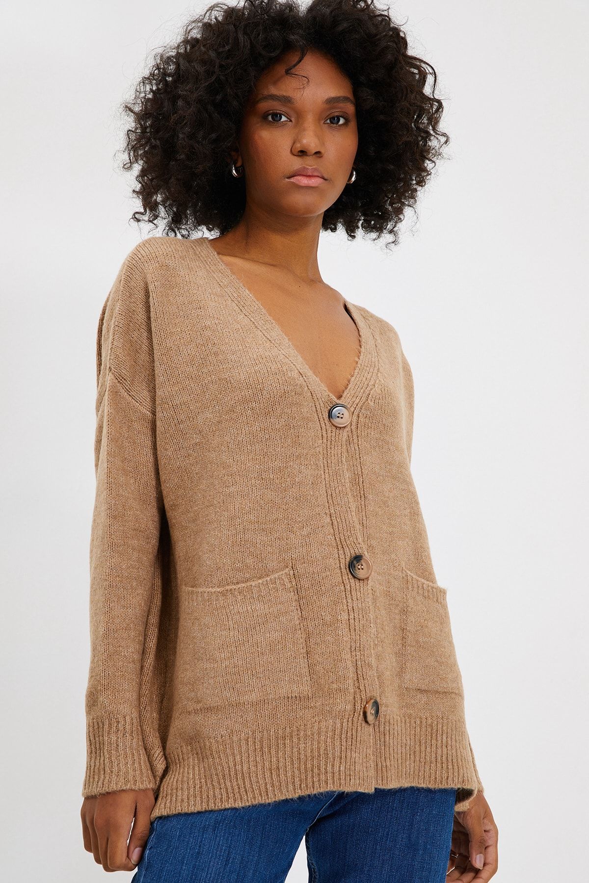 TRENDYOLMİLLA Camel Düğme Detaylı Triko Hırka TWOAW20HI0213