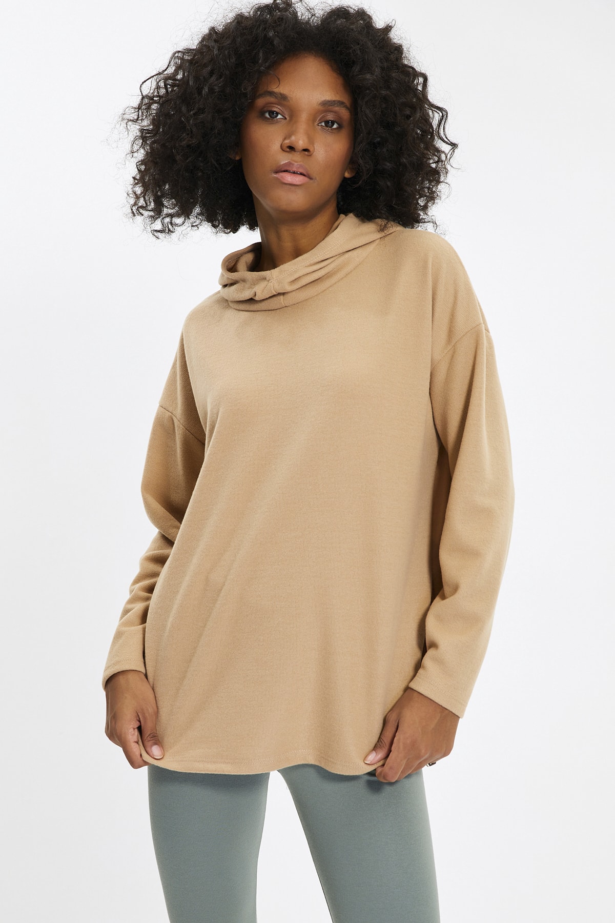 TRENDYOLMİLLA Vizon Kapüşonlu Uzun Oversize Selanik Örme Sweatshirt TWOAW22SW2267