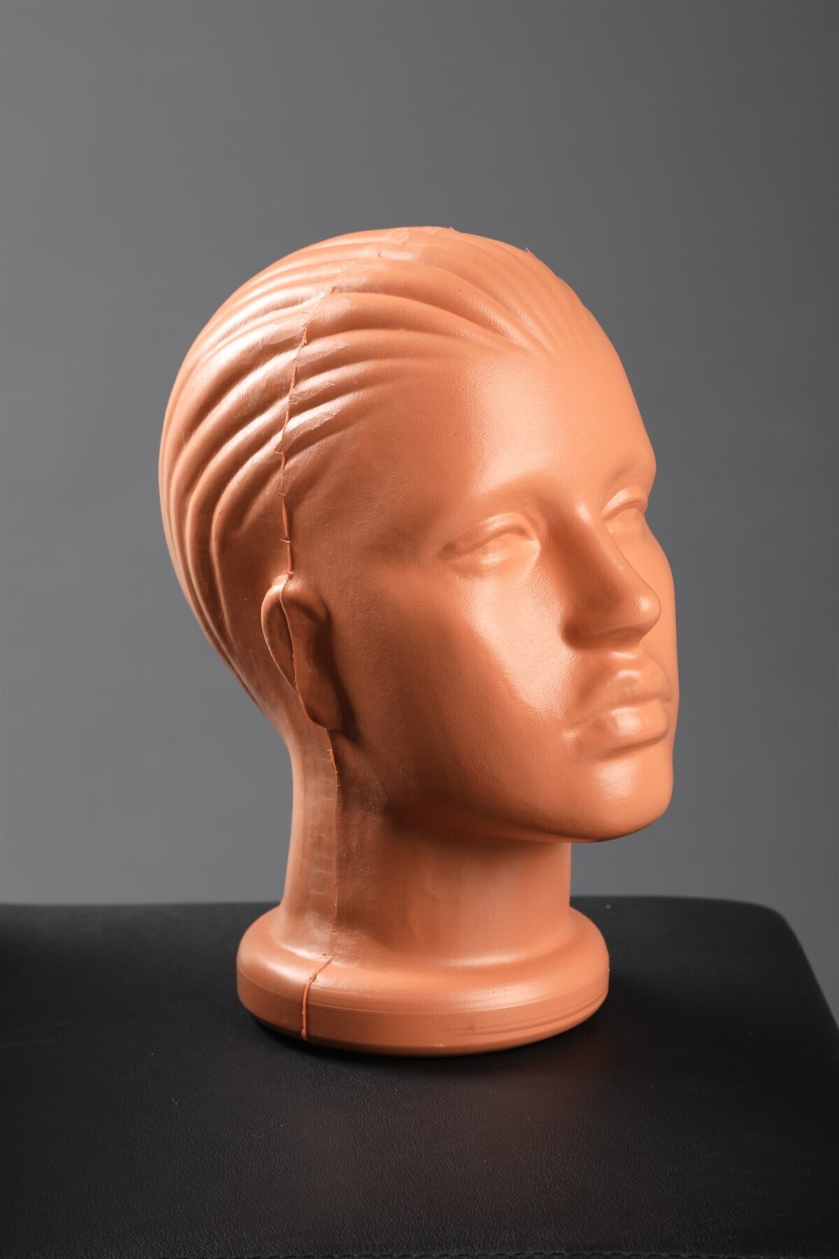 Modern Raf Kadın Kafa Kısa Manken