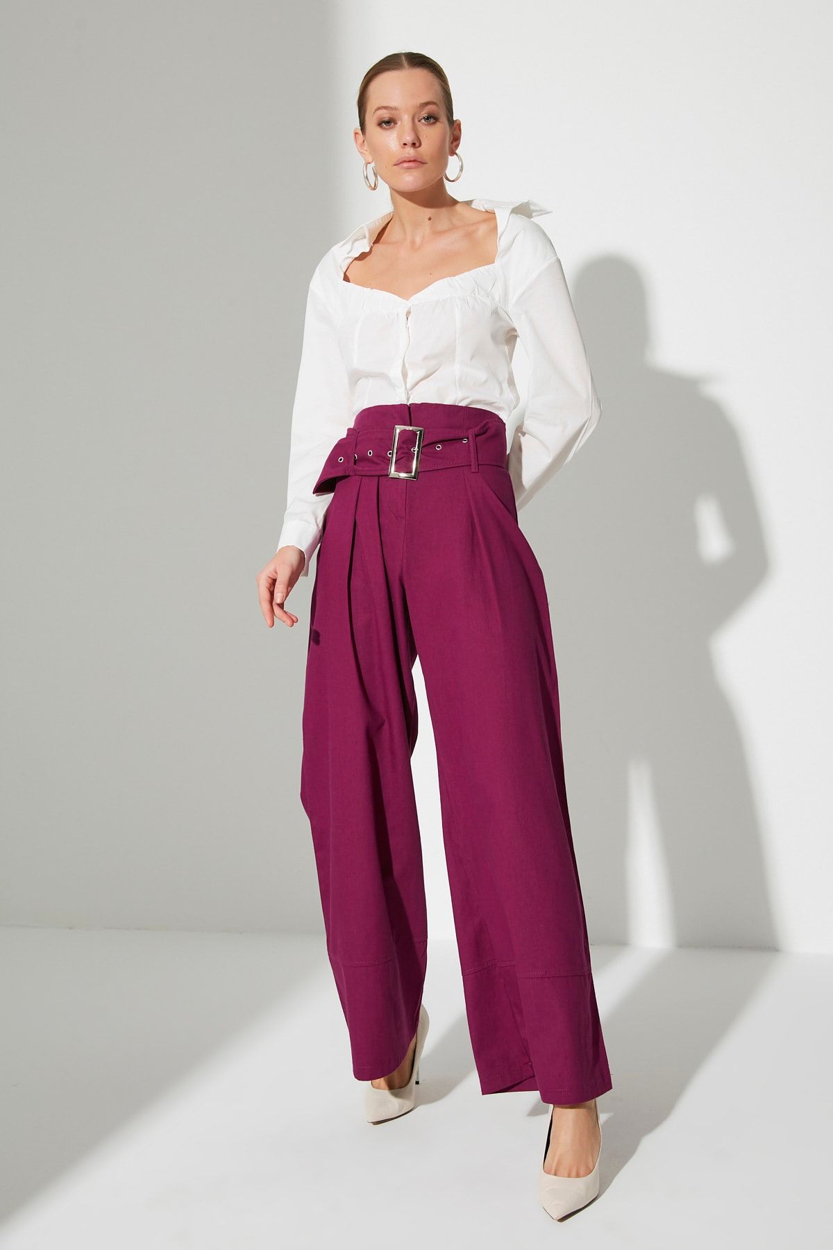 TRENDYOLMİLLA Mürdüm Kemerli Pantolon TWOAW22PL0415