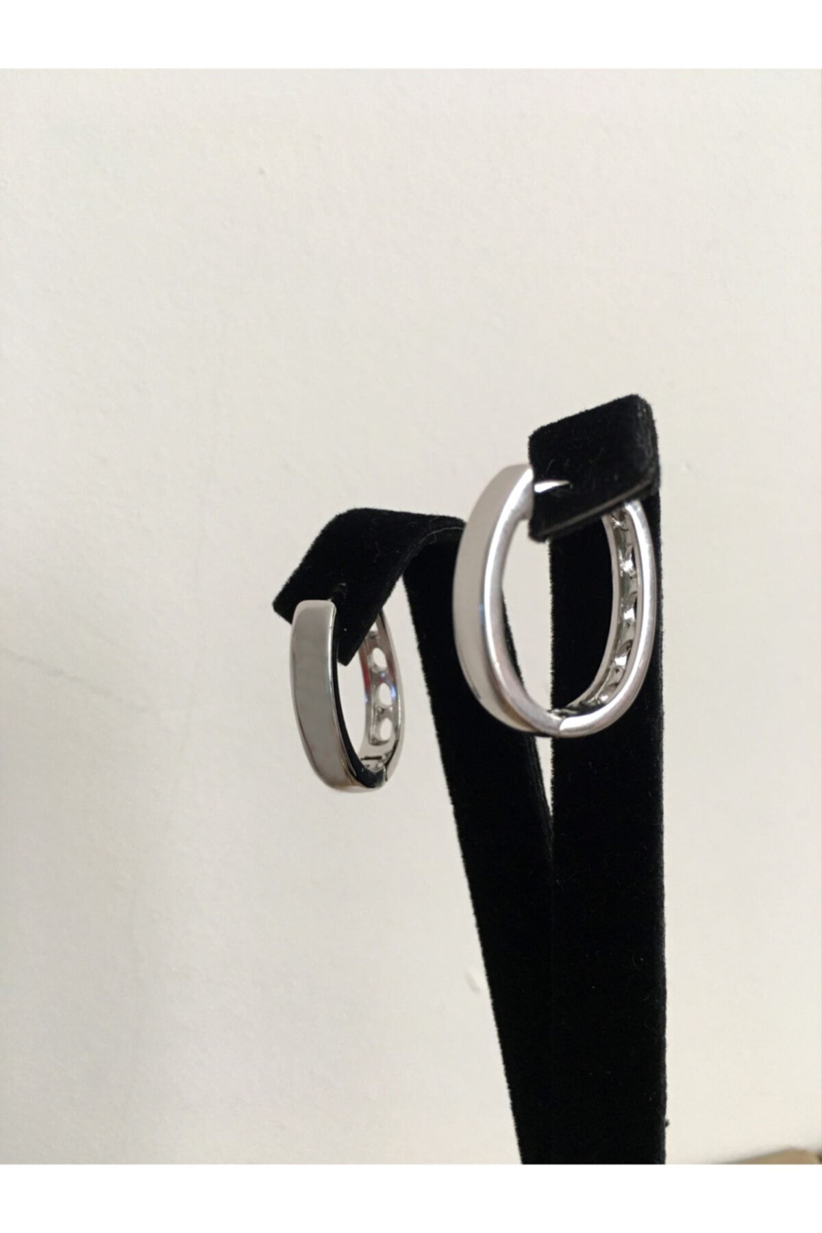 Charm Accessory Oval Halka Küpe Vip Seri Kararmaz