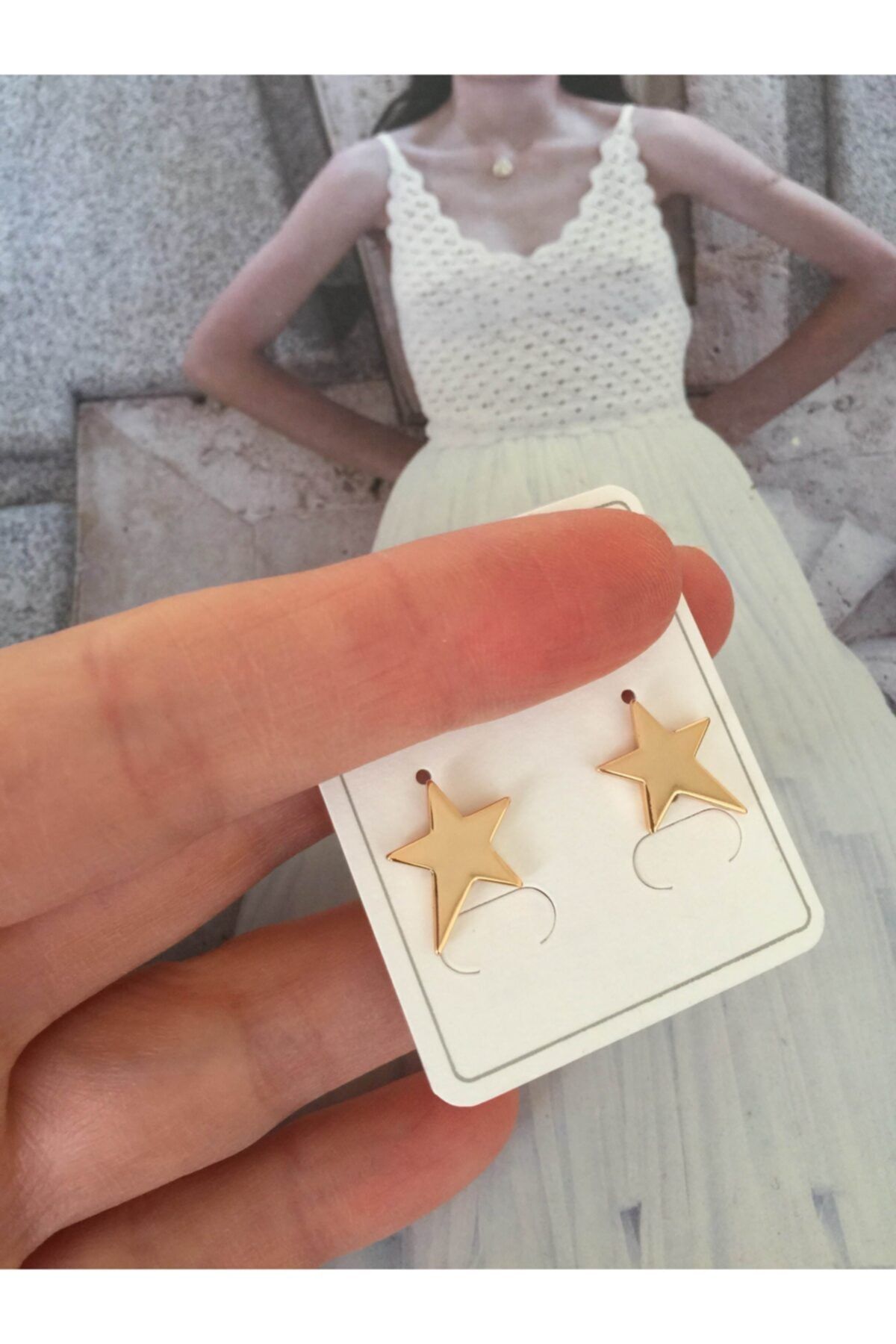 ACCESSORIES WORLD Çelik Gold Renk Yıldız Top Küpe
