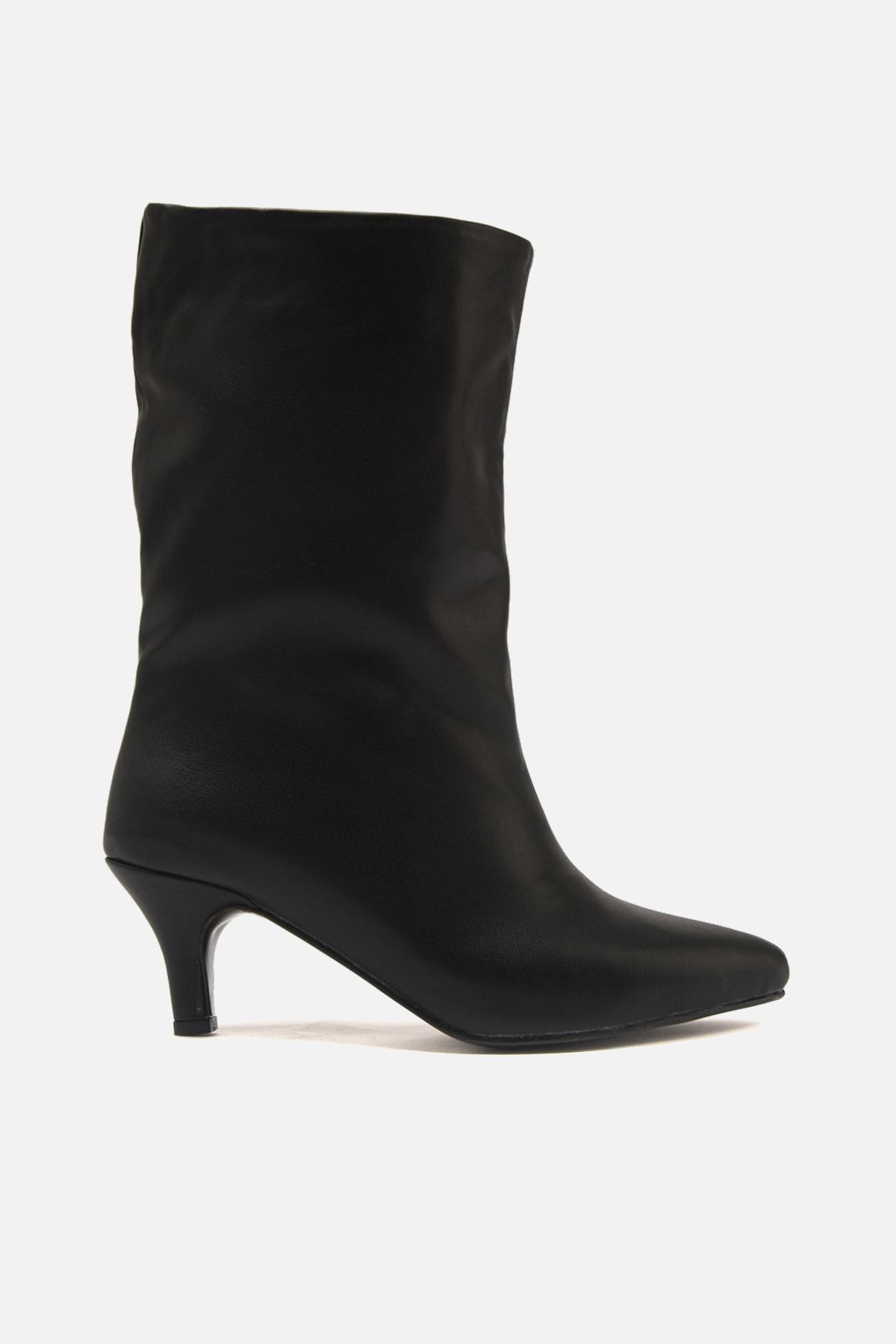 TRENDYOL SHOES Siyah Kadın Çizme TAKAW22CZ0058