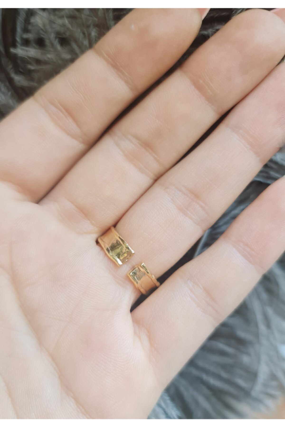 24k on sale wedding ring