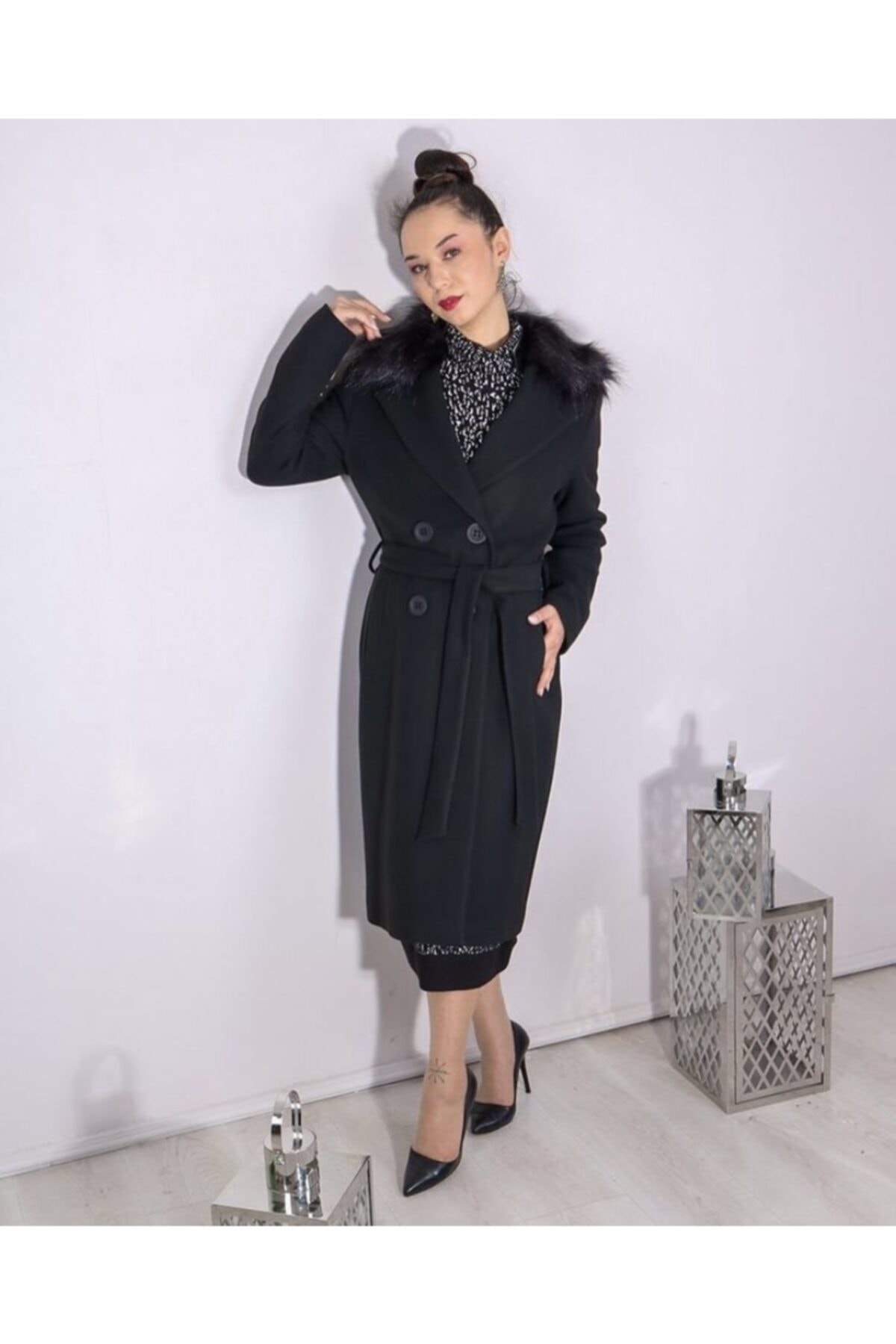 Yılmazlar Giyim Ekol Boyun Kürklü Siyah Kaşe Kaban