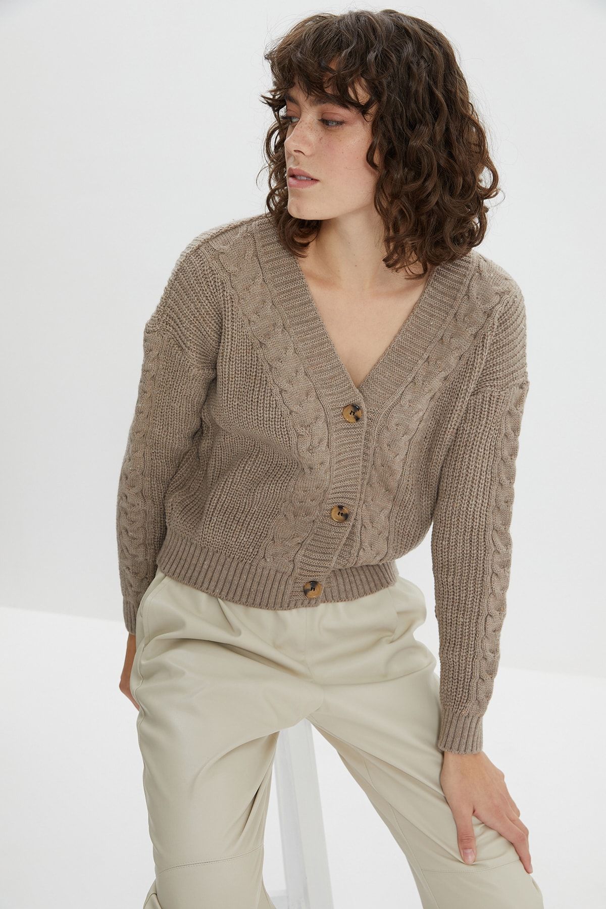 TRENDYOLMİLLA Camel Örgü Detaylı Triko Hırka TWOAW22HI1398