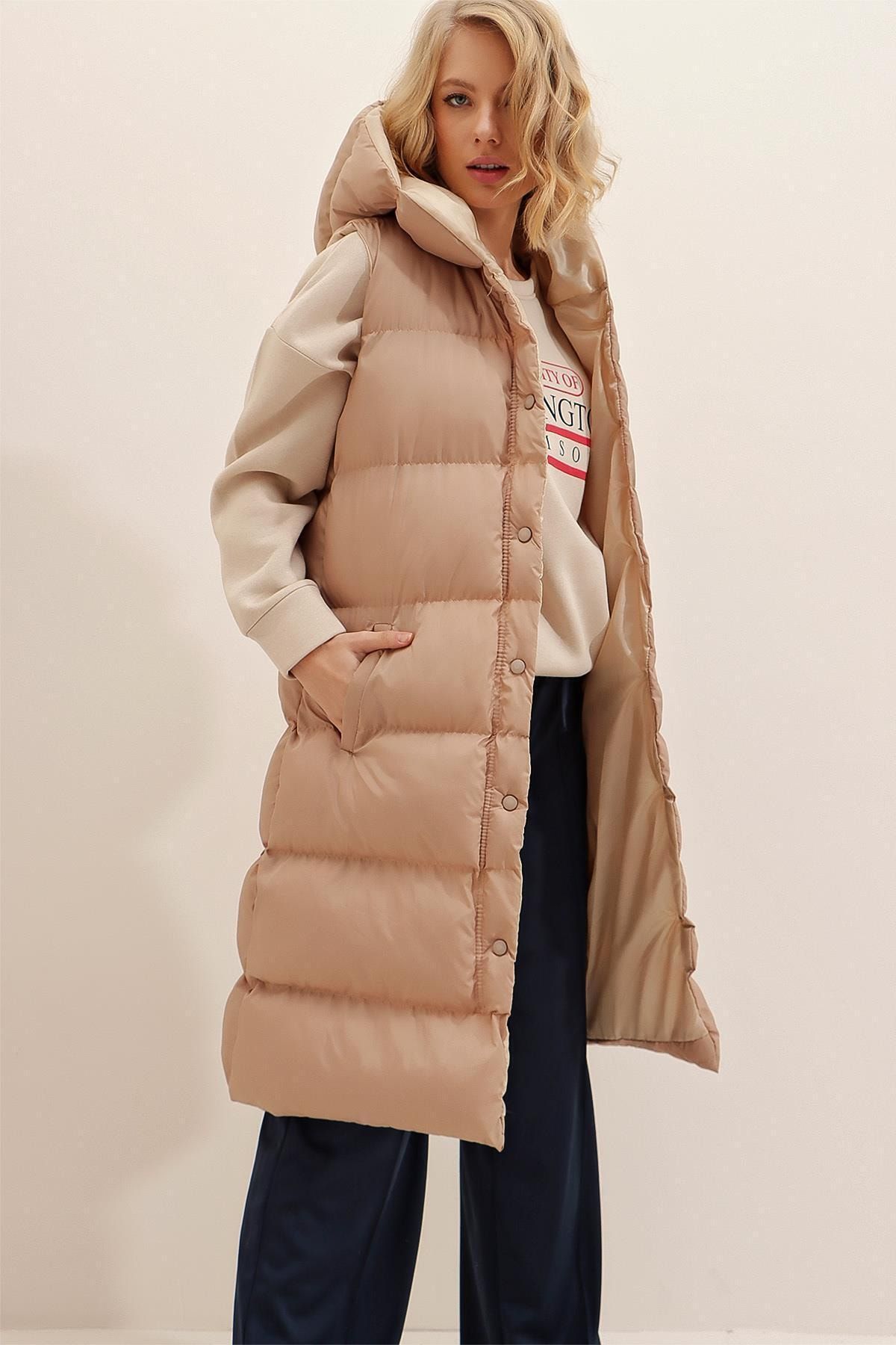 Moncler comoe vest sale