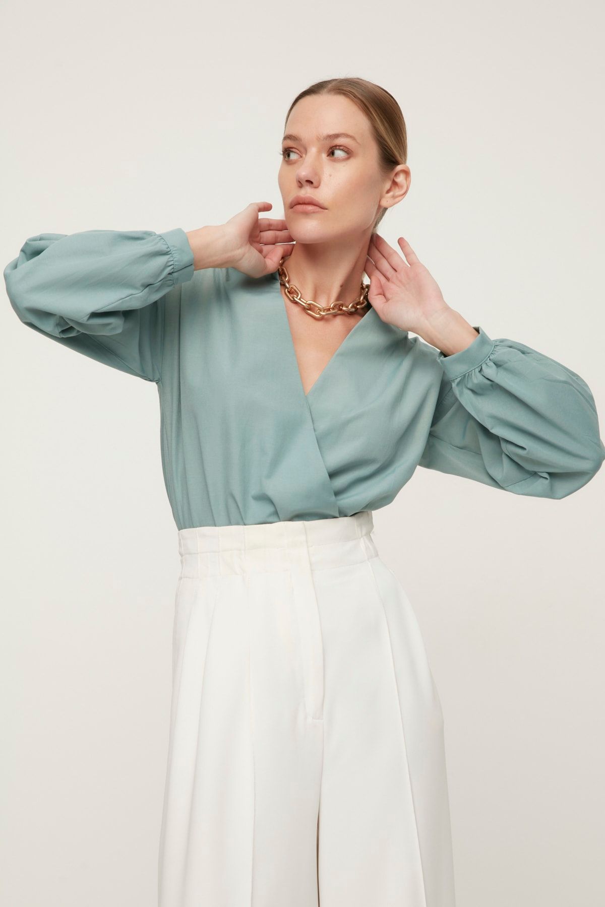 TRENDYOLMİLLA Yeşil Kruvaze Body TWOAW22BD0043