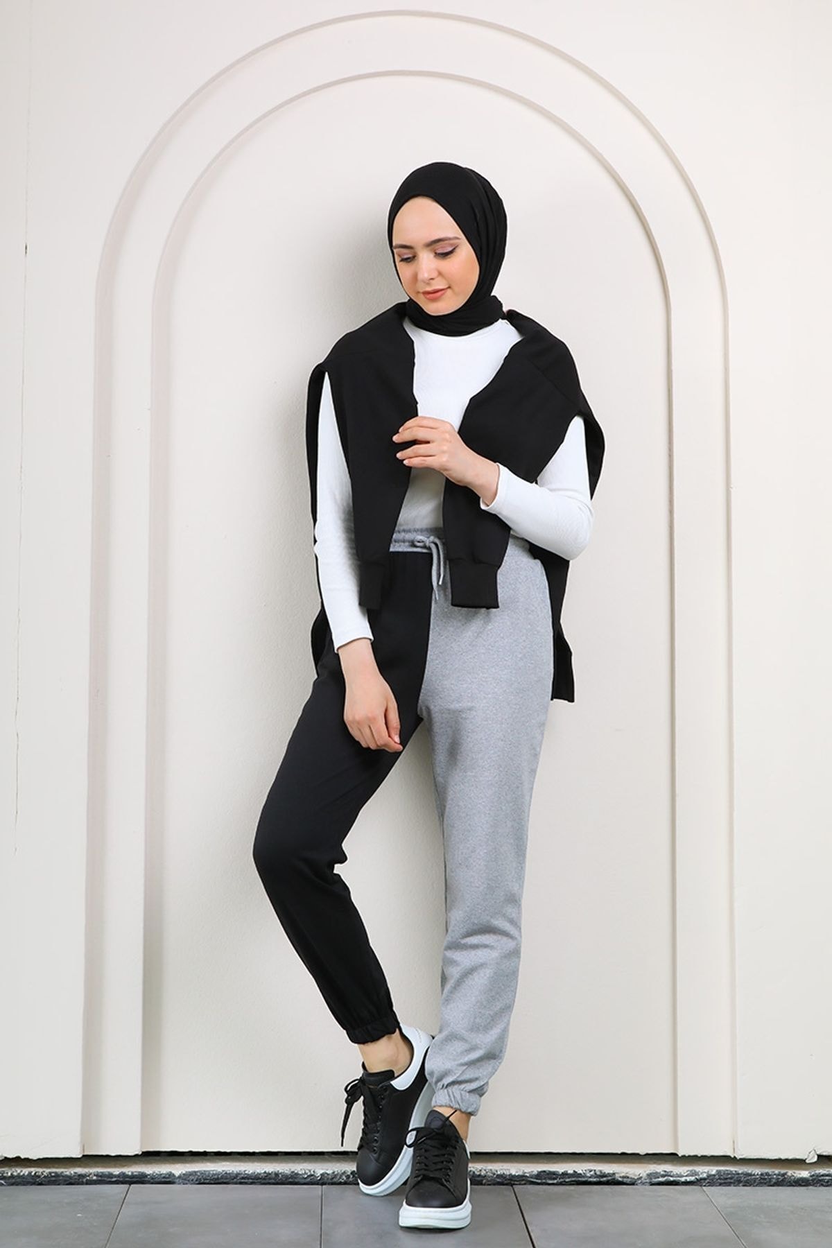 Defne Bahar Çift Renkli Eşofman Altı Gri-siyah