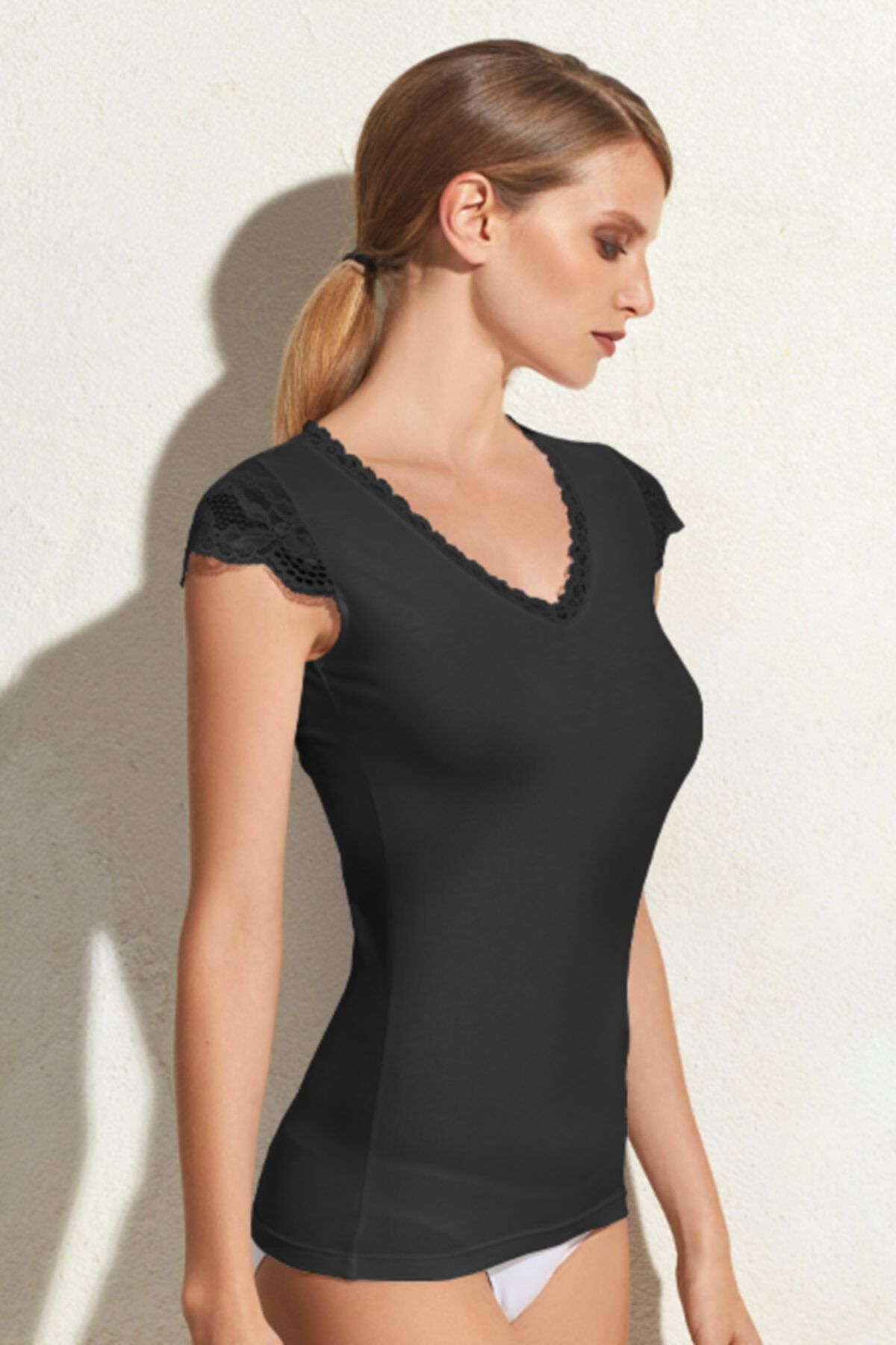 Pierre Cardin Kadın Beyaz 1027 Dantelli V Yaka Atlet