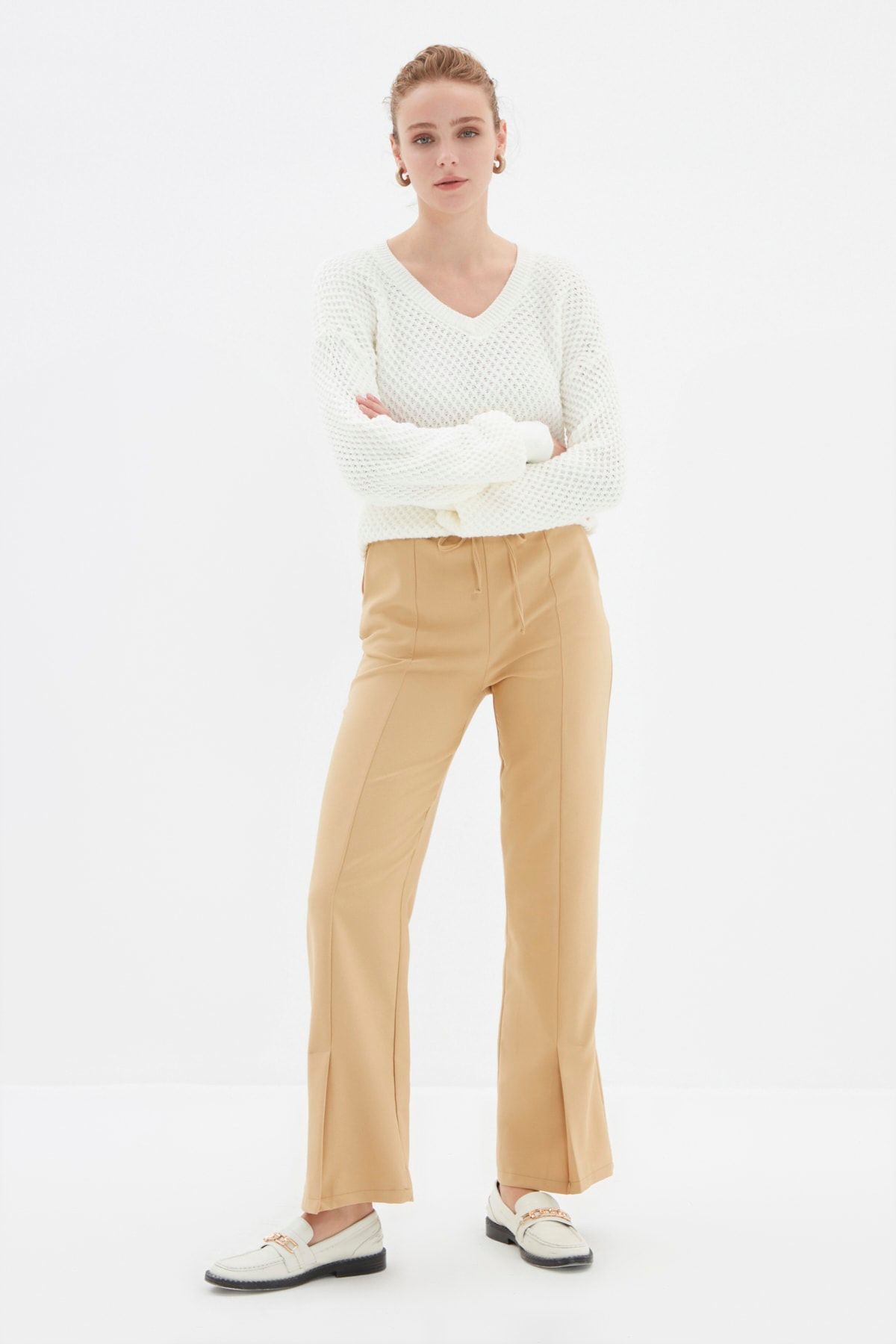 TRENDYOLMİLLA Camel Bağlama Detaylı Pantolon TWOAW22PL0432