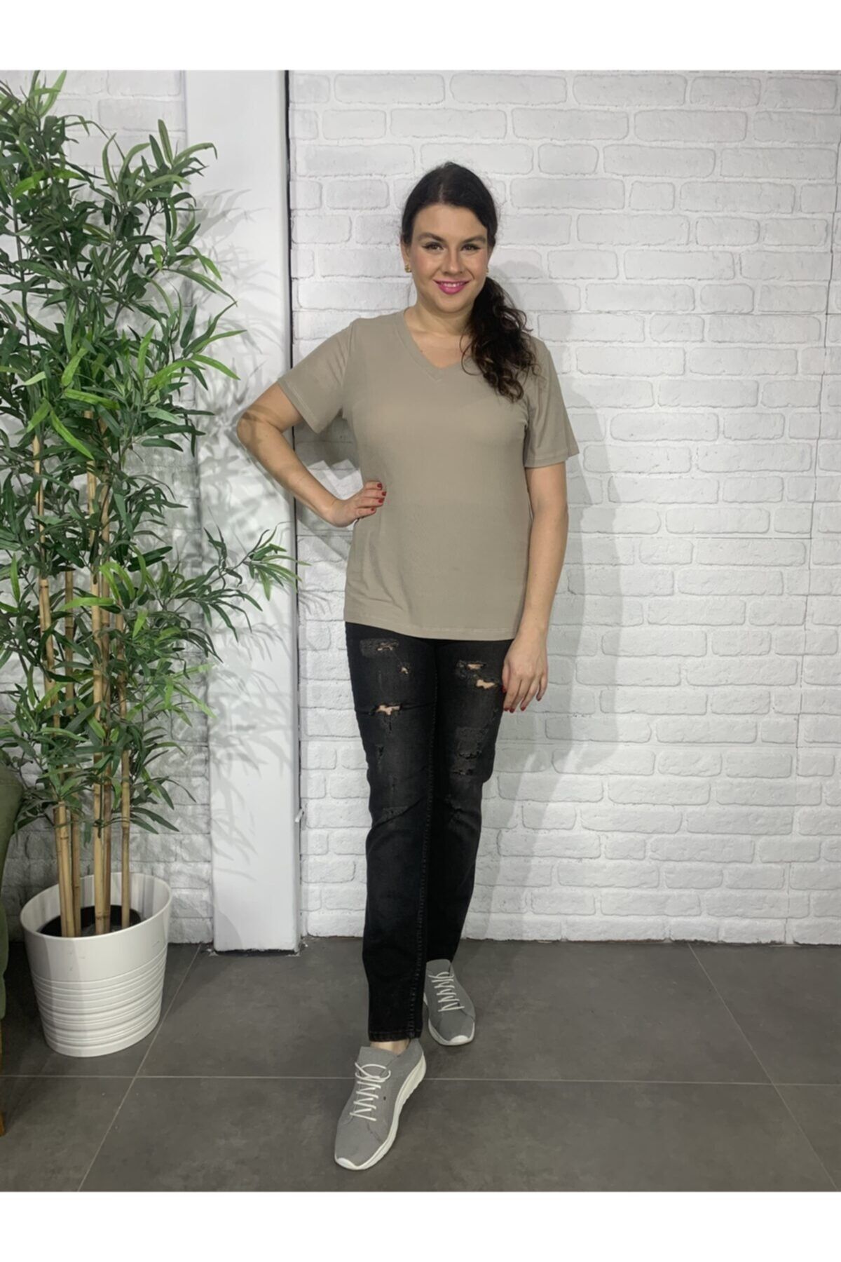 Roxxlen Kadın Büyük Beden V Yaka T-shirt - 4761