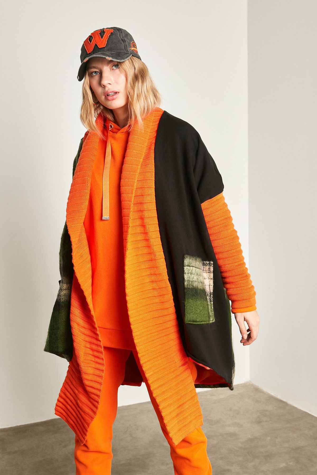 YLondon Kadın Turuncu Blok Desenli Oversize Uzun Triko YL-HR99969