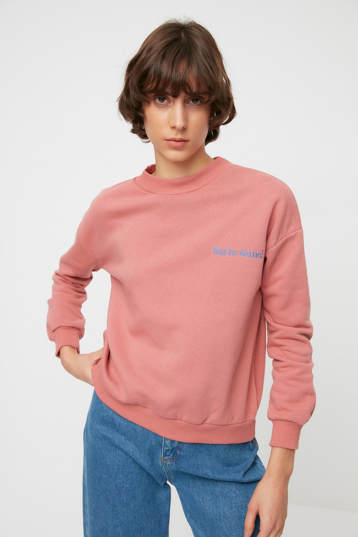 TRENDYOLMİLLA Gül Kurusu Nakışlı Şardonlu Basic Örme Sweatshirt TWOAW21SW1061
