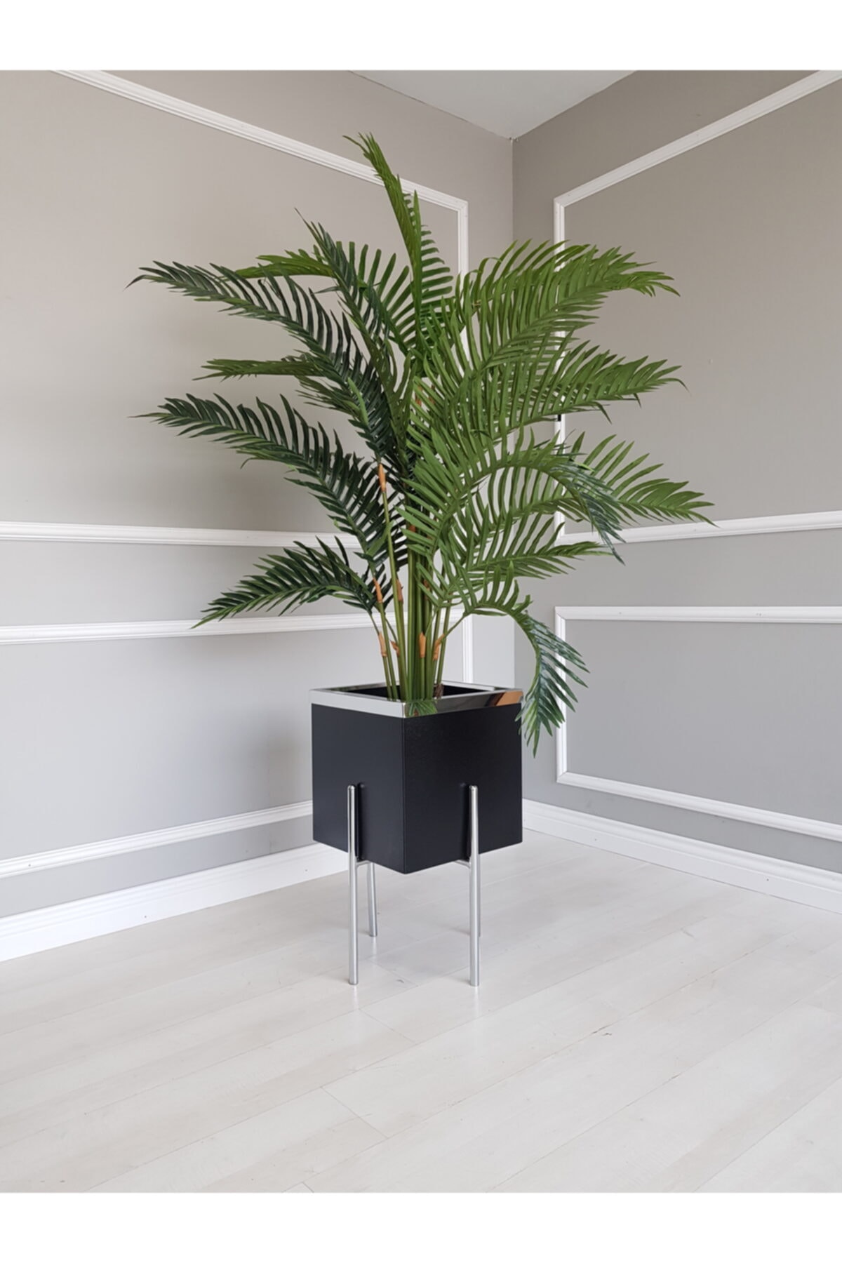 Decor By Özay Metal Ayaklı Büyük Box Saksı 60cm