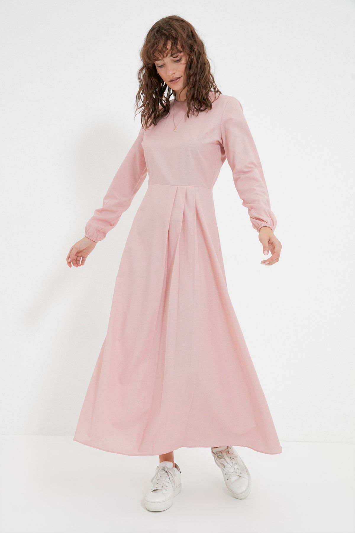 Trendyol Modest Pudra Bisiklet Yaka Pile Detaylı Elbise TCTAW22EB0227